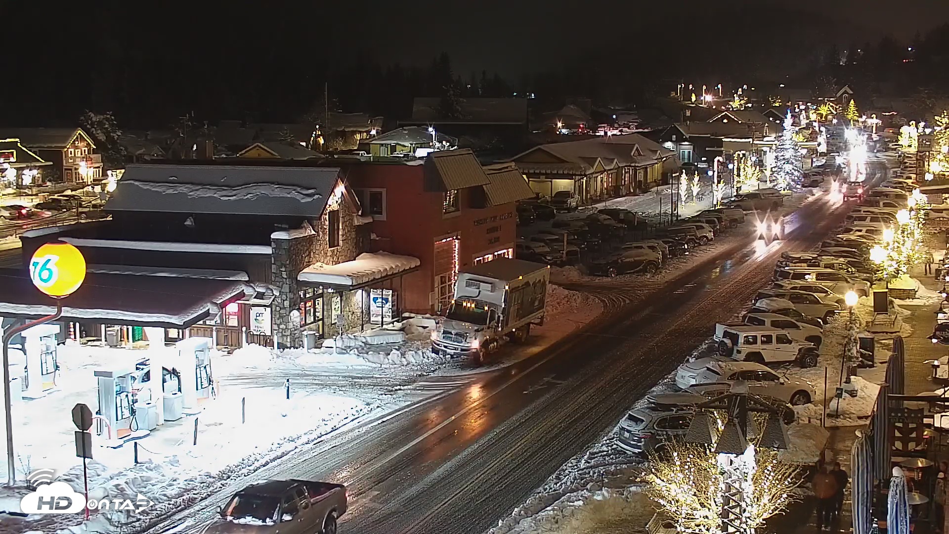 Snapshot of Downtown Truckee California Live Webcam taken Dec 26, 2025, 7:17pm PST