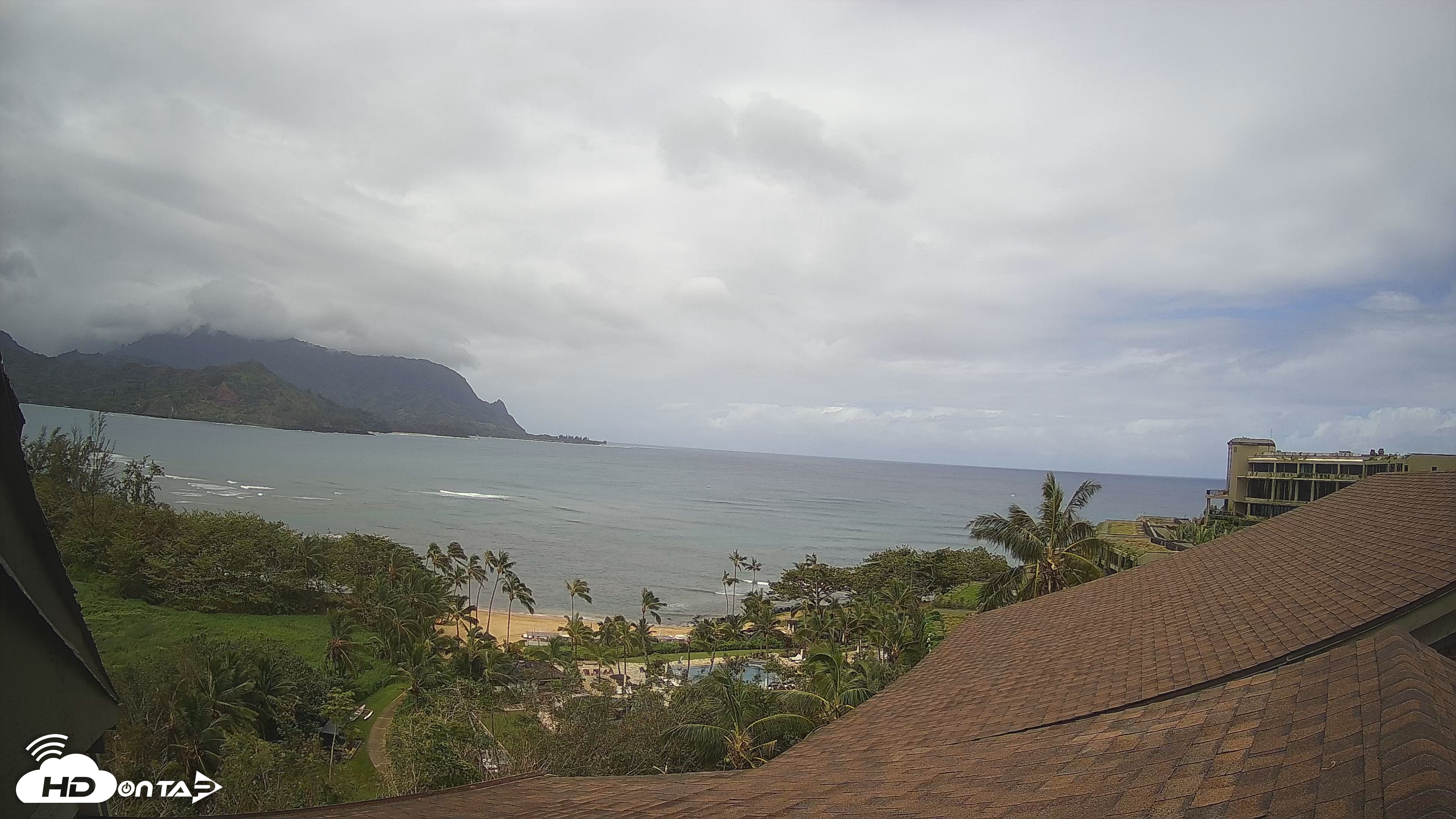 Snapshot of Hanalei Bay Resort - Kauai Hawaii Live Webcam taken Sep 24, 2026, 11:53am HST