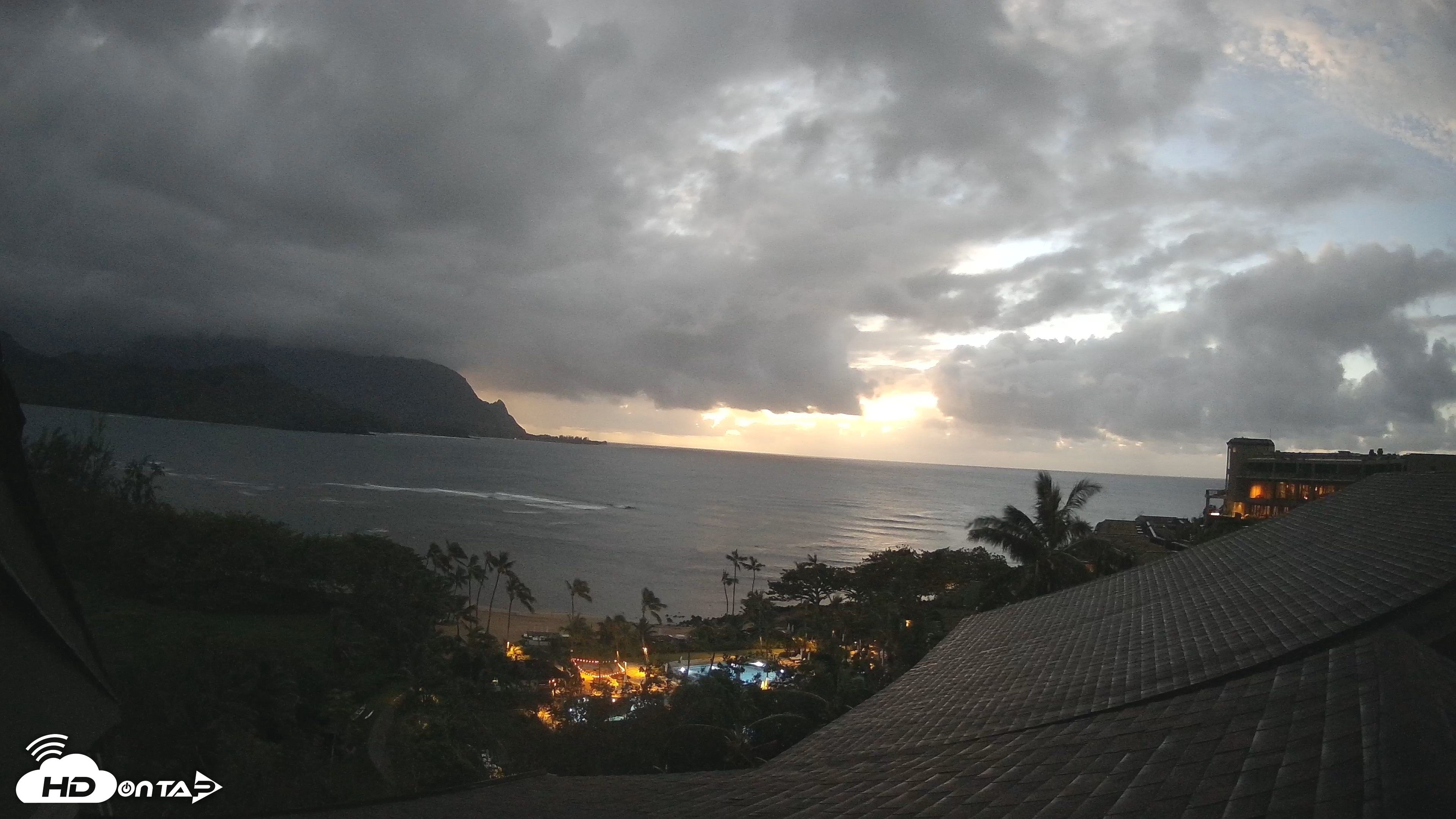 Snapshot of Hanalei Bay Resort - Kauai Hawaii Live Webcam taken Sep 24, 2026, 6:58pm HST