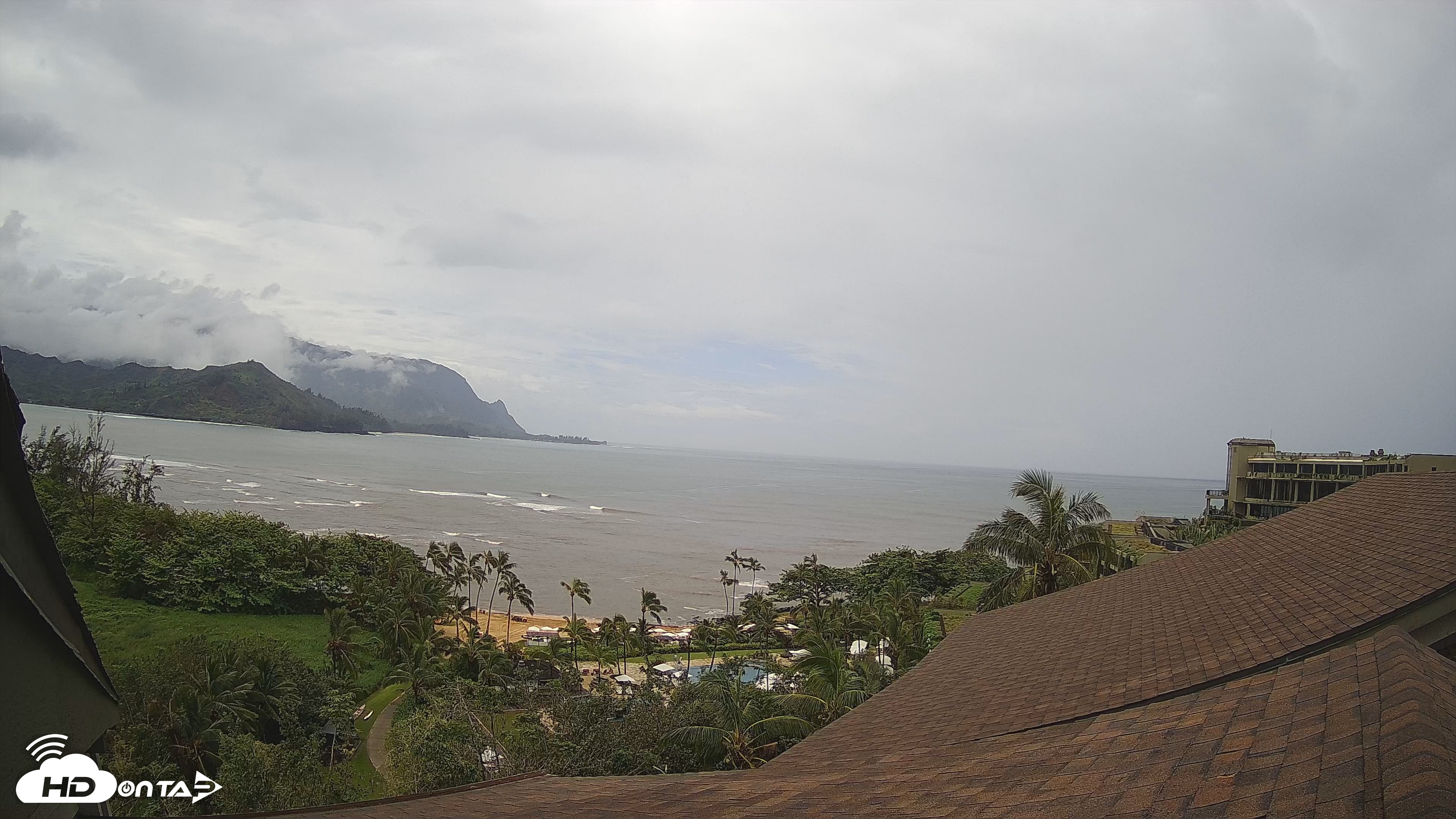 Snapshot of Hanalei Bay Resort - Kauai Hawaii Live Webcam taken Oct 2, 2026, 12:54pm HST
