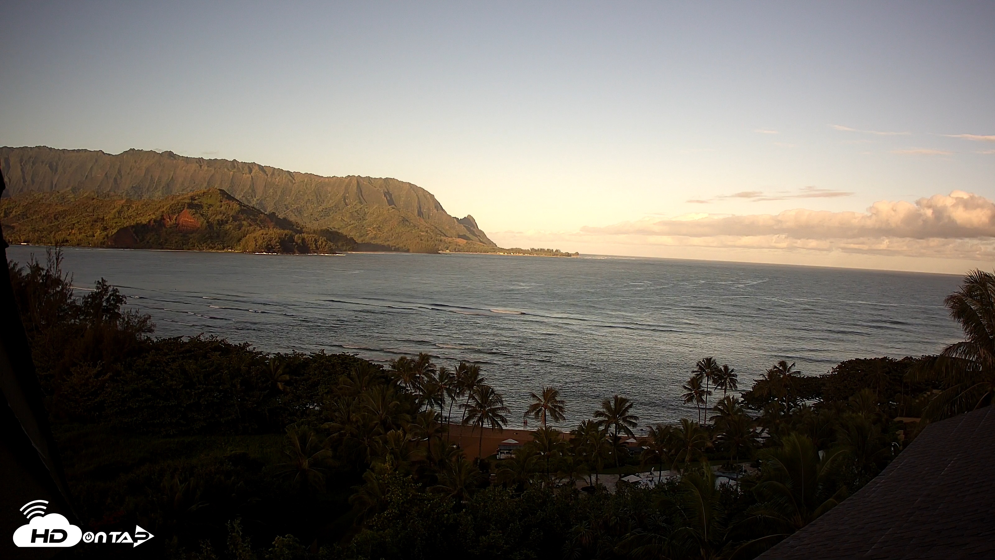Snapshot of Hanalei Bay Resort - Kauai Hawaii Live Webcam taken Oct 28, 2025, 7:26am HST