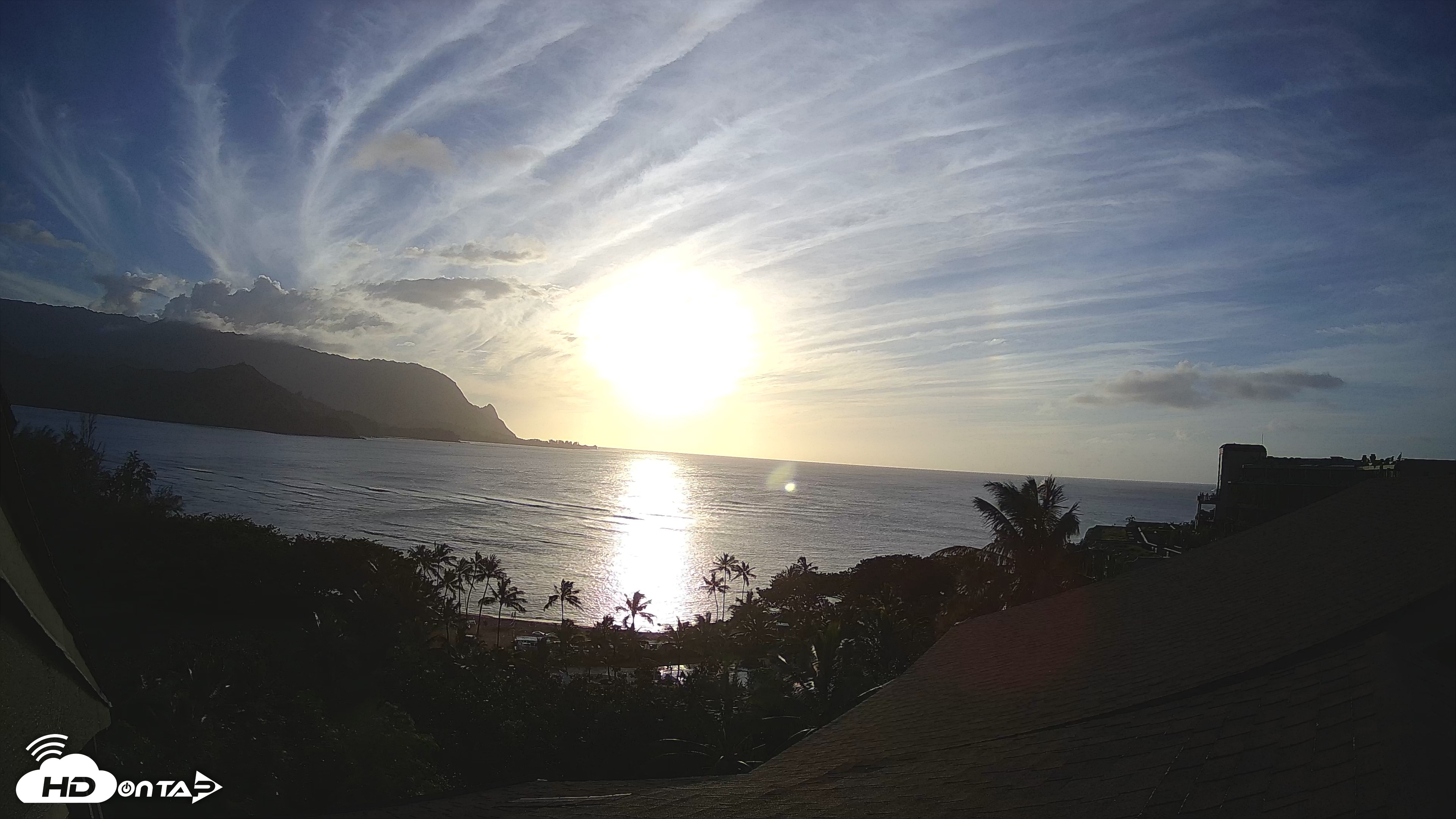 Snapshot of Hanalei Bay Resort - Kauai Hawaii Live Webcam taken Aug 17, 2026, 6:32pm HST