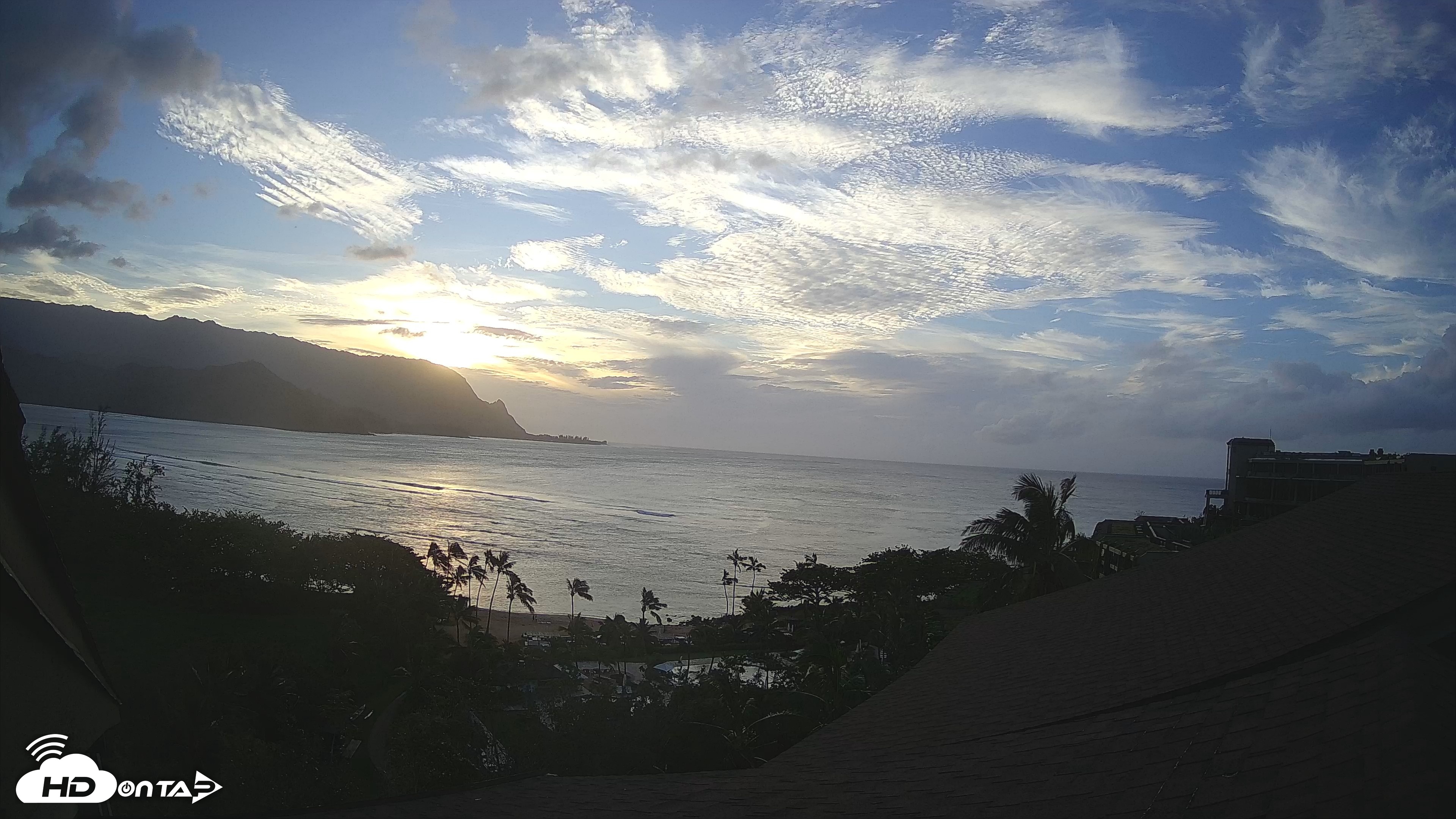Snapshot of Hanalei Bay Resort - Kauai Hawaii Live Webcam taken Sep 28, 2026, 6:10pm HST
