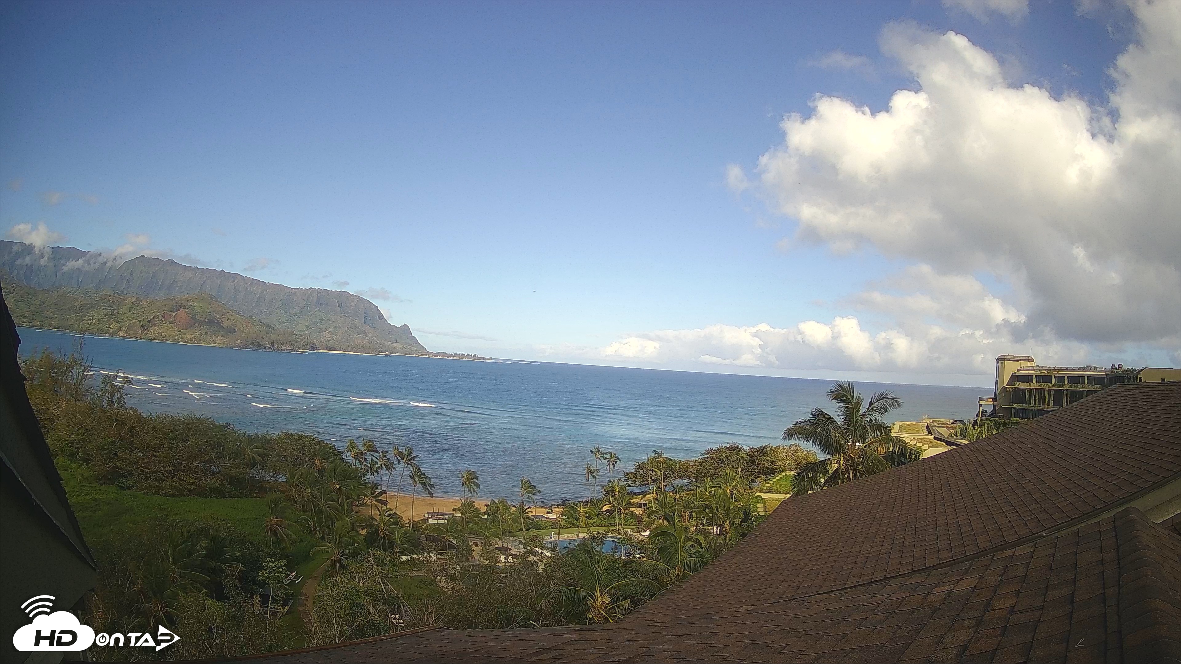 Snapshot of Hanalei Bay Resort - Kauai Hawaii Live Webcam taken Sep 22, 2026, 9:13am HST