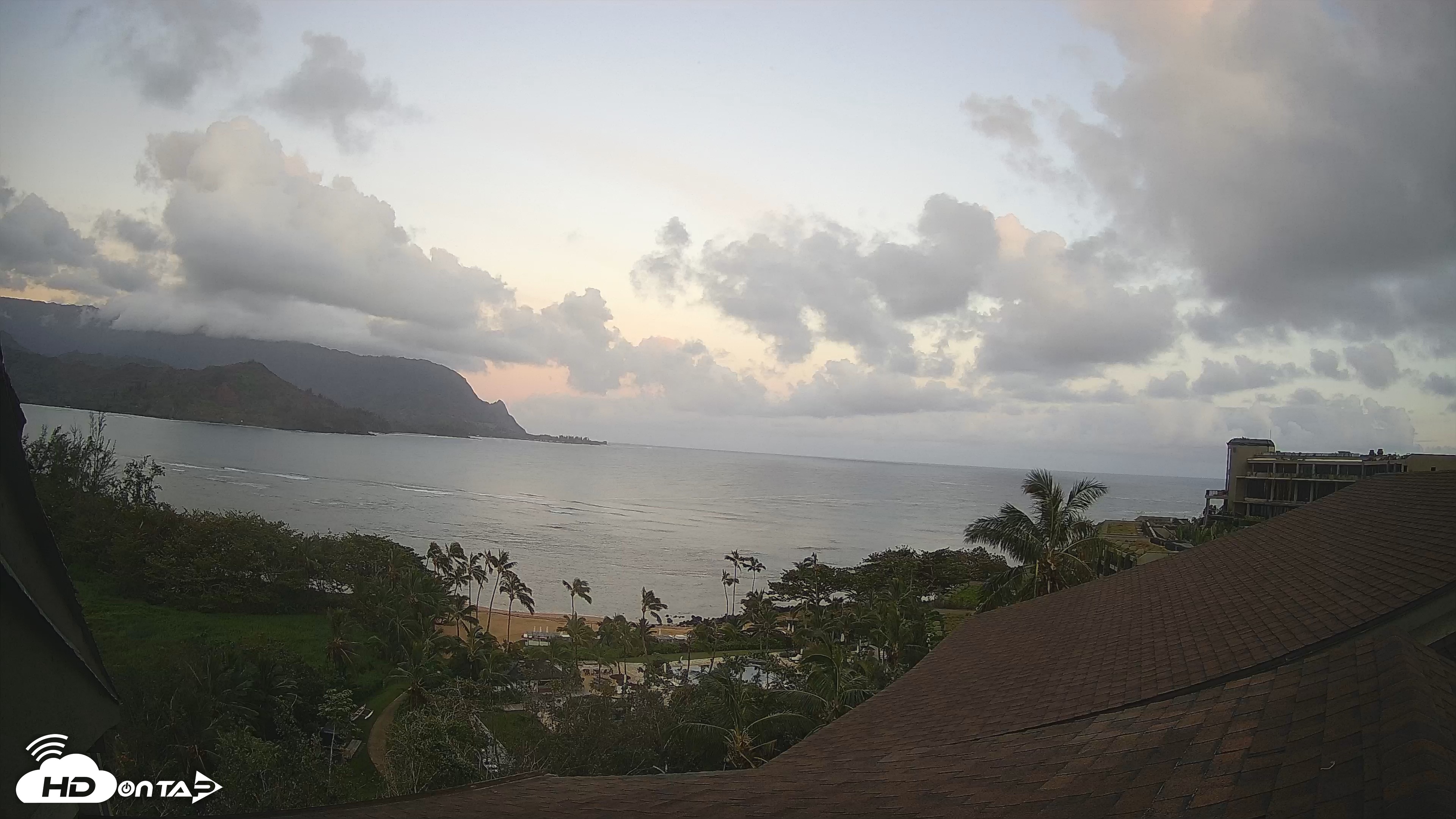 Snapshot of Hanalei Bay Resort - Kauai Hawaii Live Webcam taken Sep 24, 2026, 6:28am HST