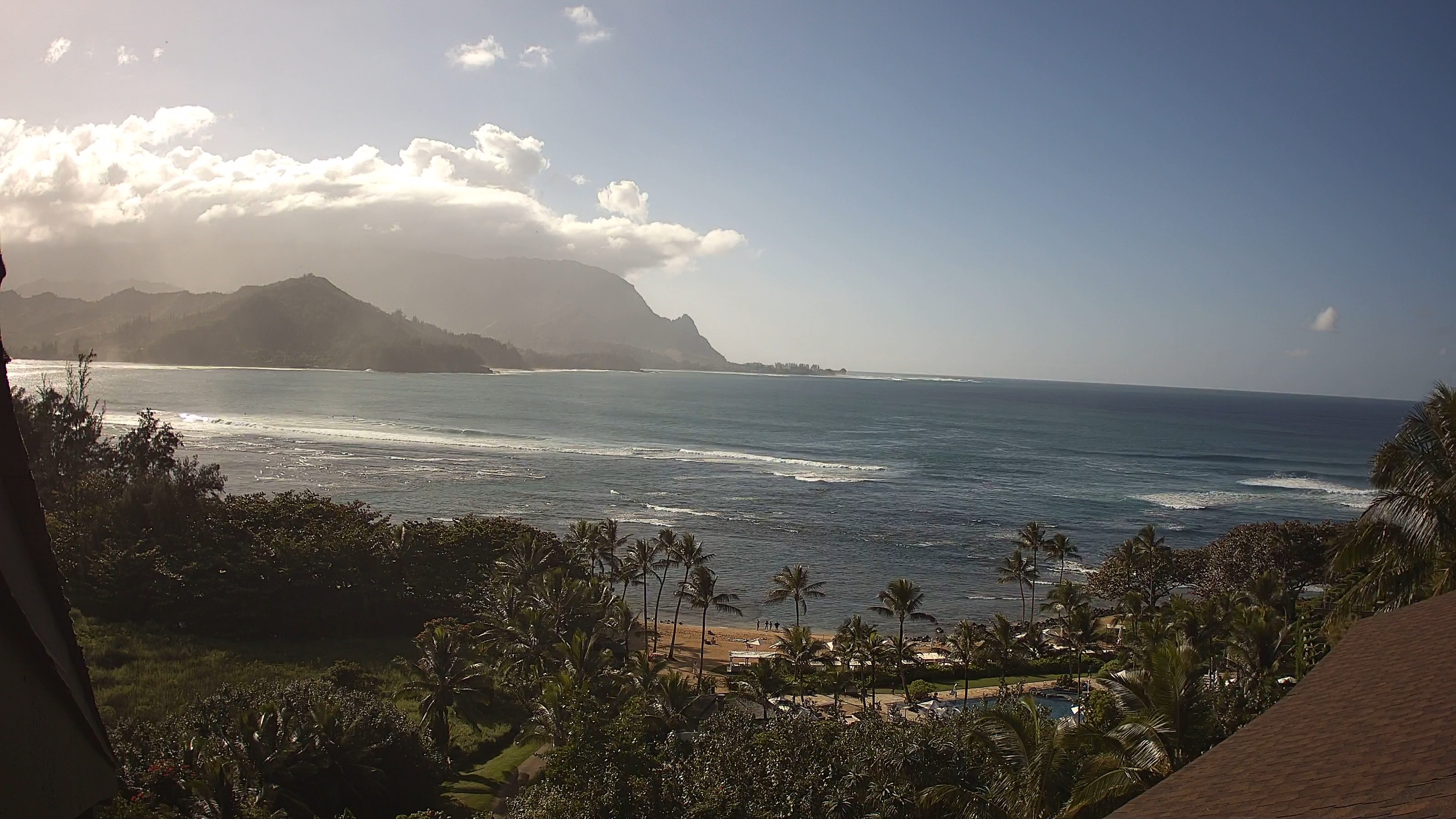 Snapshot of Hanalei Bay Resort - Kauai Hawaii Live Webcam taken Jan 14, 2025, 3:54pm HST