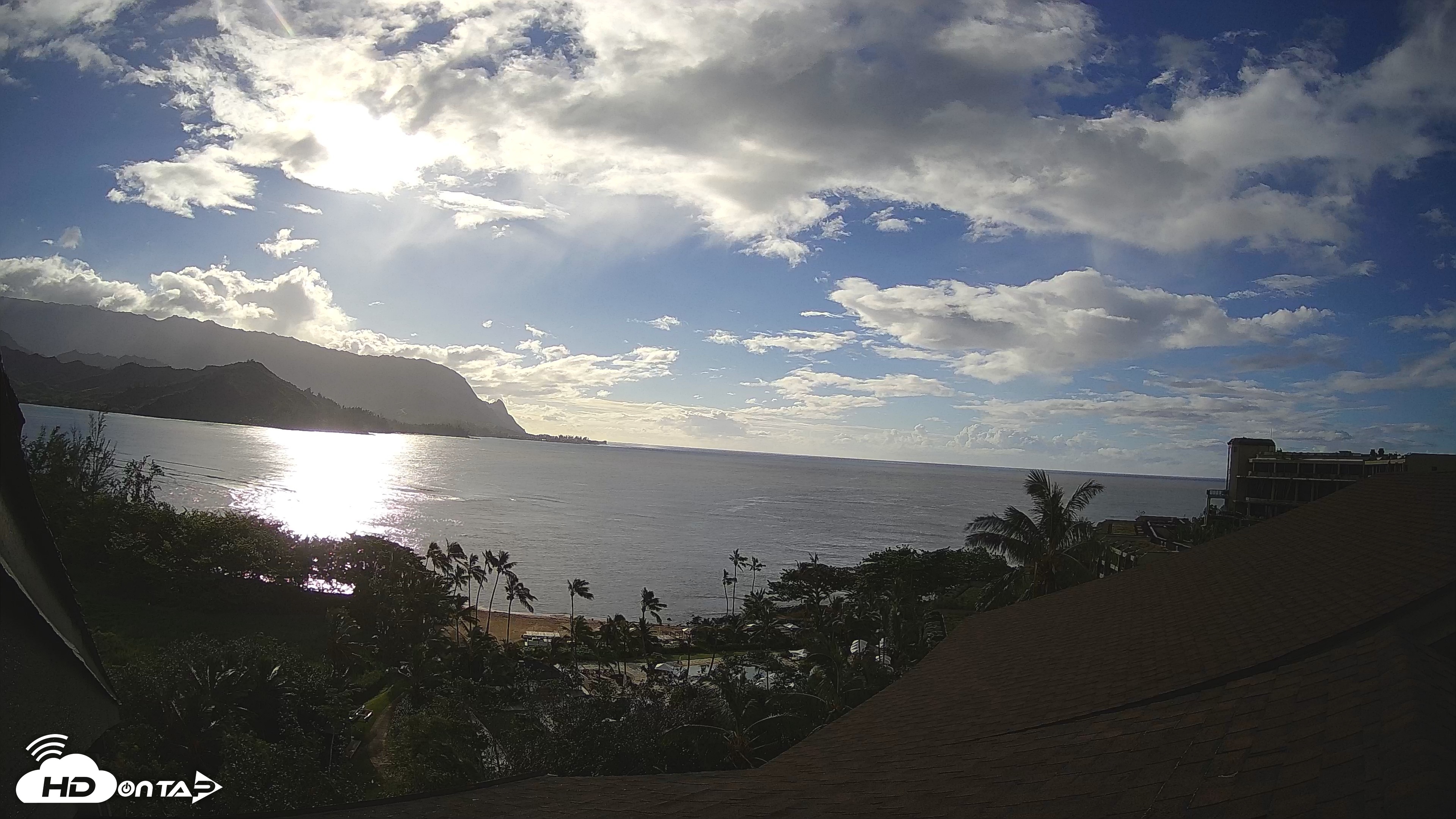 Snapshot of Hanalei Bay Resort - Kauai Hawaii Live Webcam taken Oct 1, 2026, 5:00pm HST