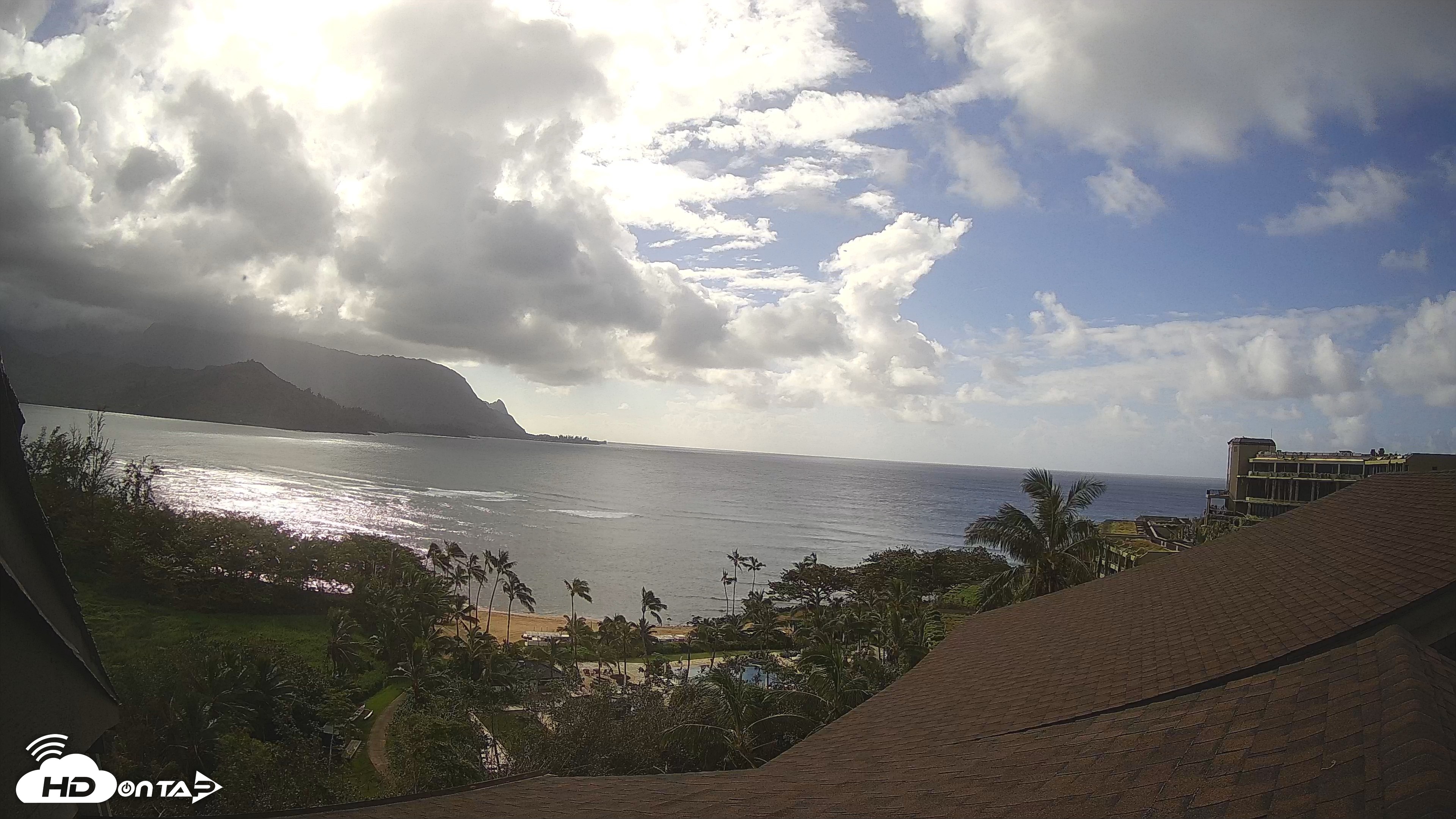 Snapshot of Hanalei Bay Resort - Kauai Hawaii Live Webcam taken Sep 24, 2026, 4:07pm HST