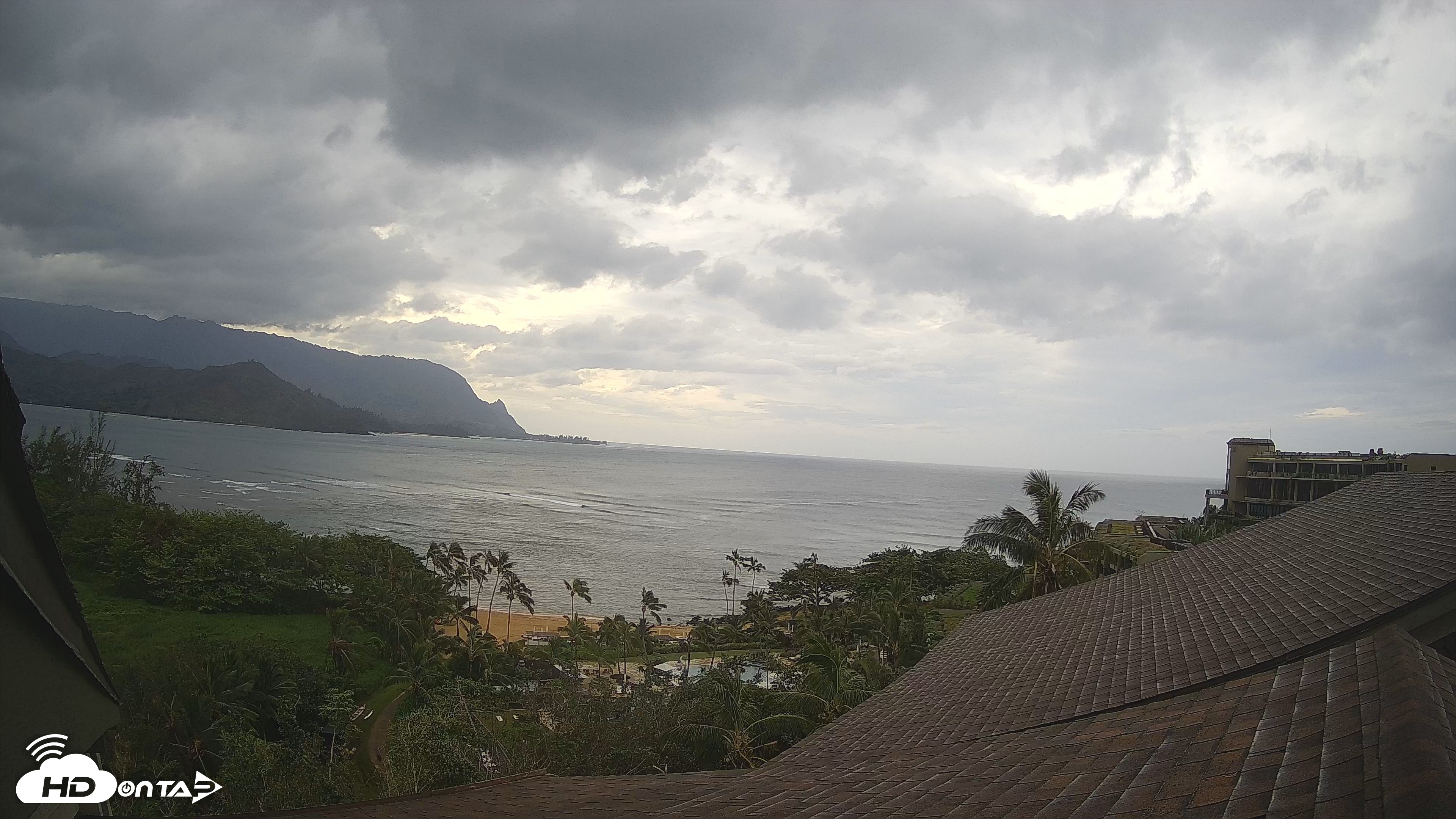 Snapshot of Hanalei Bay Resort - Kauai Hawaii Live Webcam taken Sep 29, 2026, 4:44pm HST