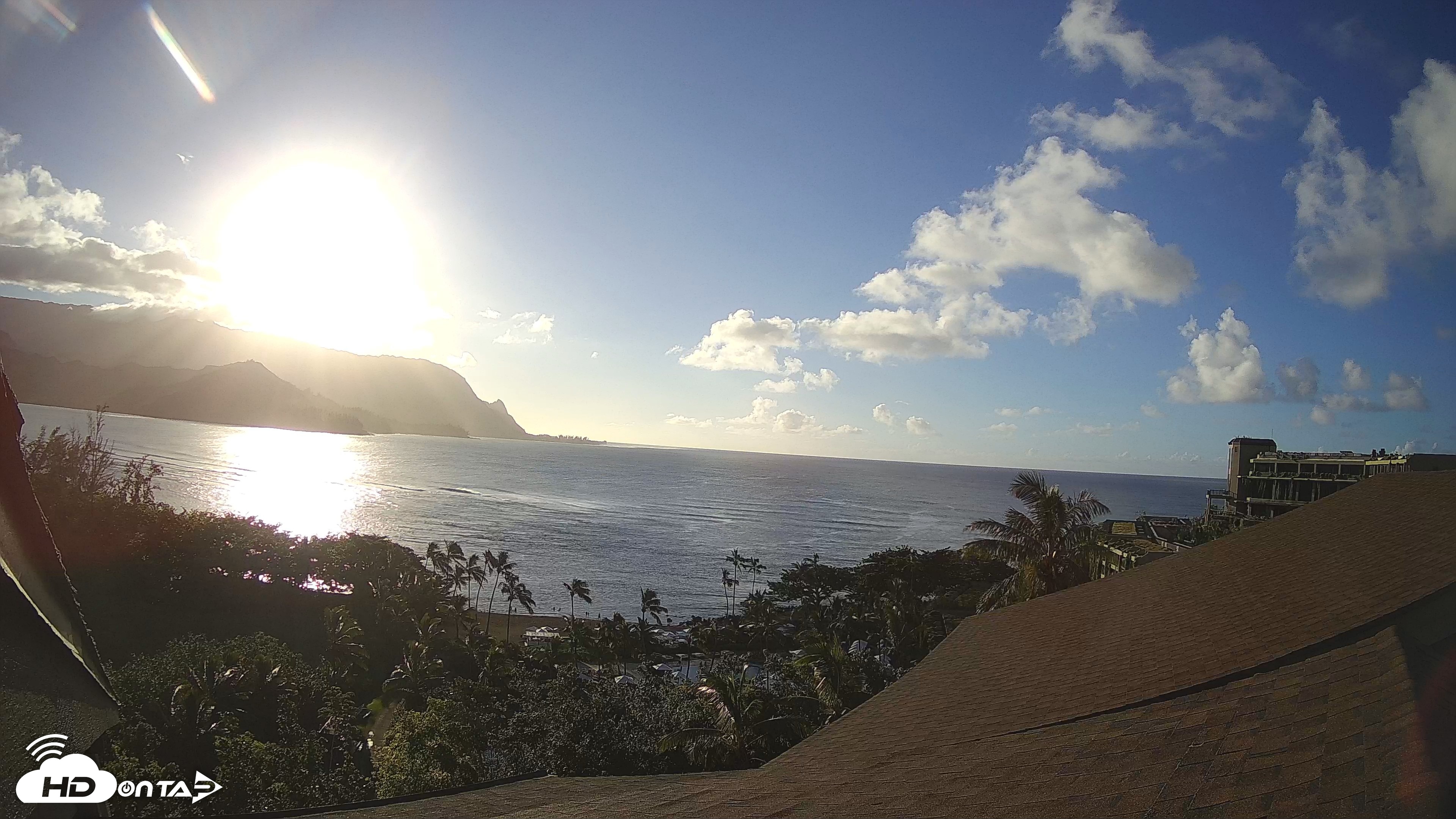 Snapshot of Hanalei Bay Resort - Kauai Hawaii Live Webcam taken Oct 15, 2026, 5:20pm HST