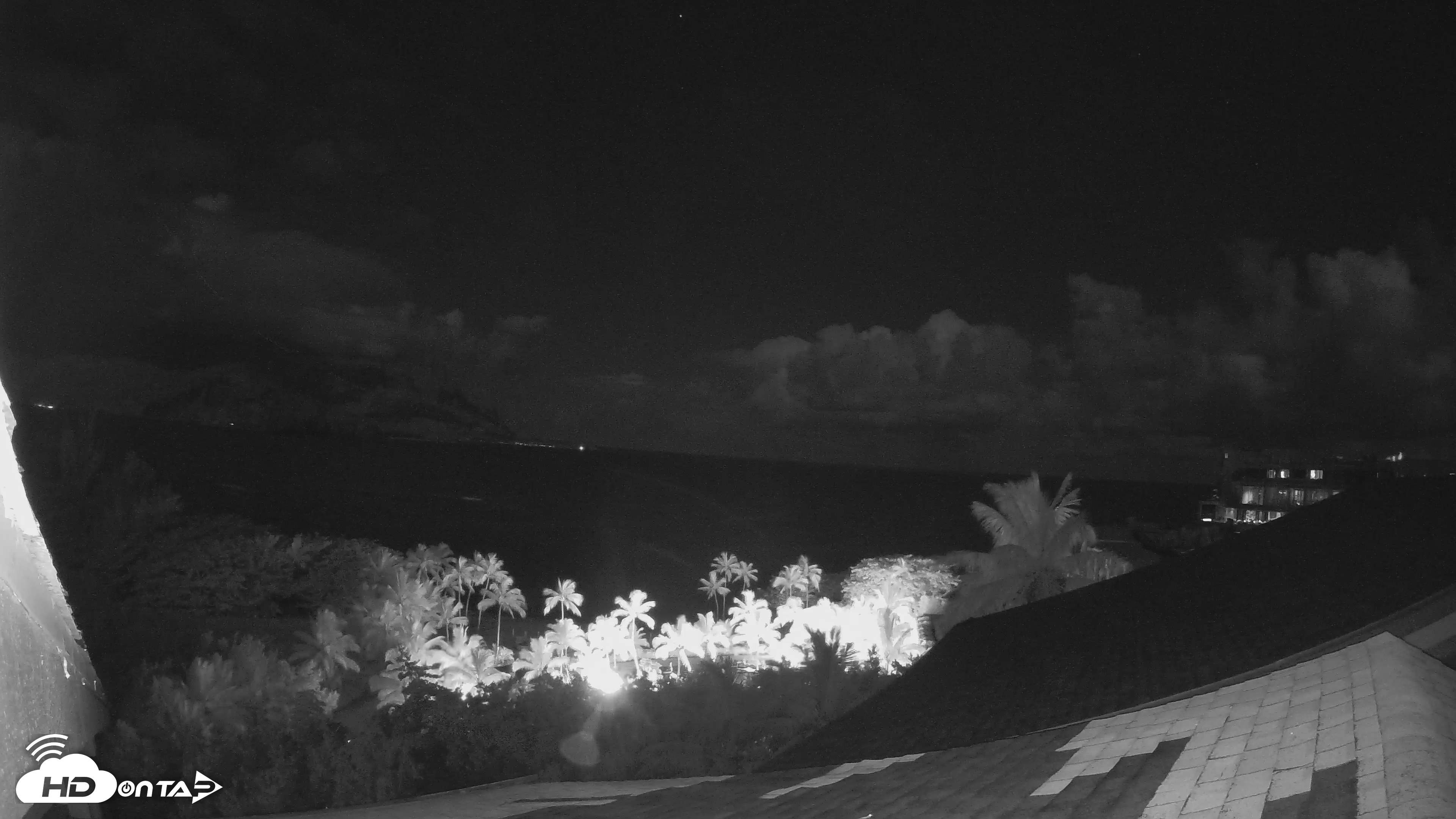 Snapshot of Hanalei Bay Resort - Kauai Hawaii Live Webcam taken Aug 27, 2026, 8:50pm HST