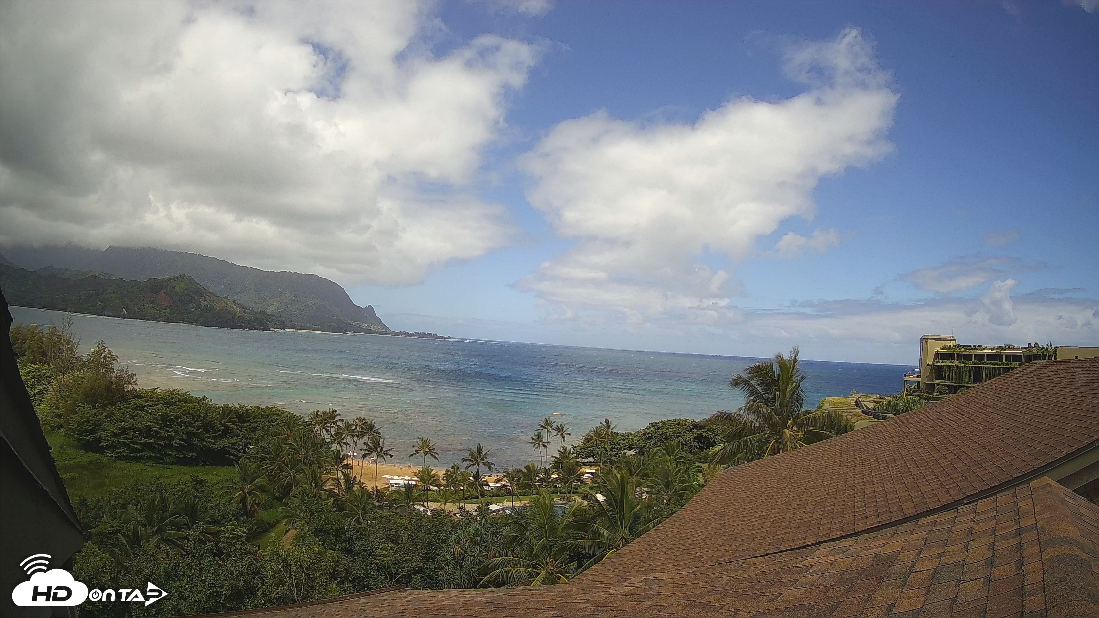 Snapshot of Hanalei Bay Resort - Kauai Hawaii Live Webcam taken Aug 14, 2026, 10:54am HST