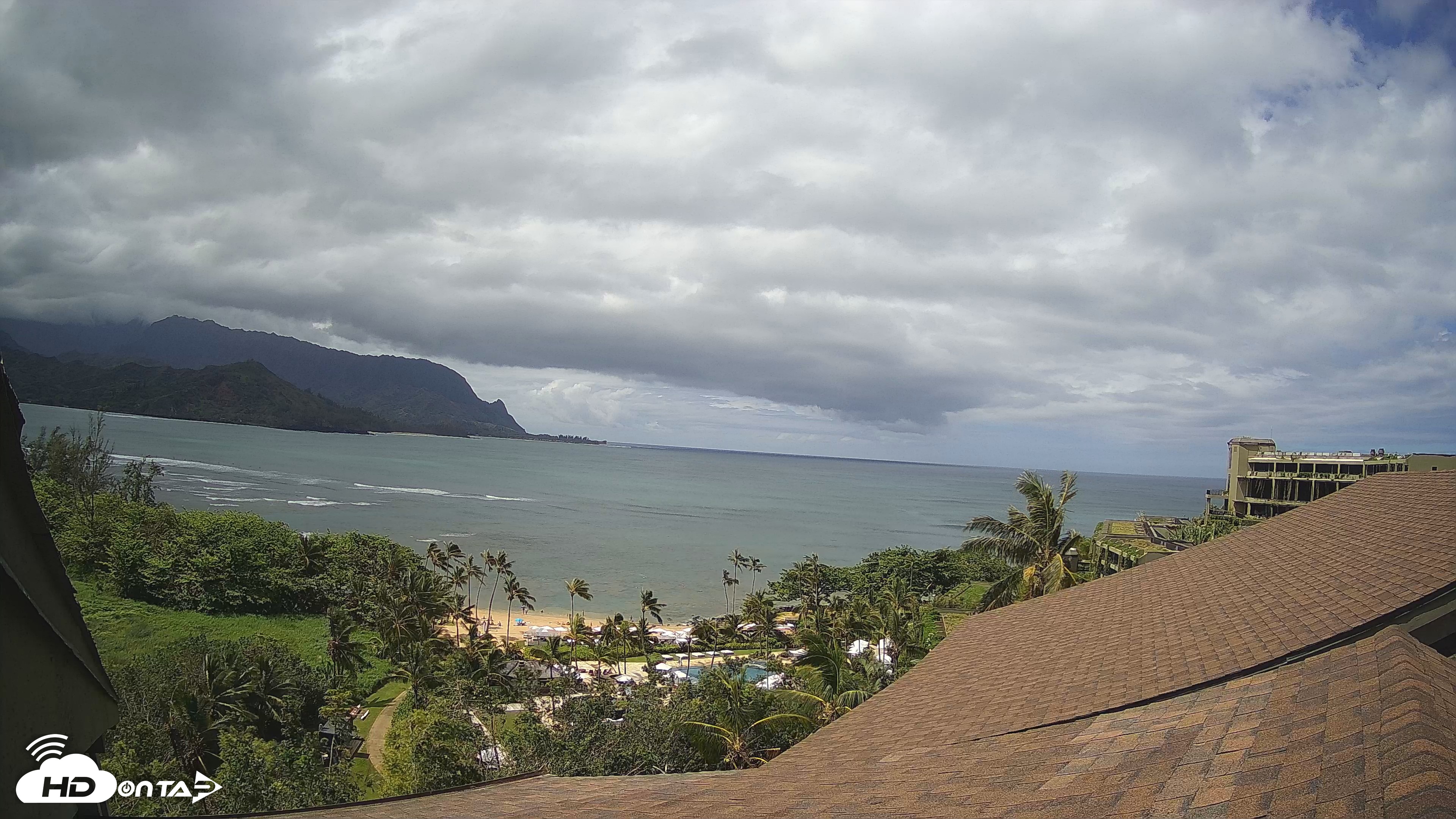 Snapshot of Hanalei Bay Resort - Kauai Hawaii Live Webcam taken Oct 10, 2026, 12:52pm HST