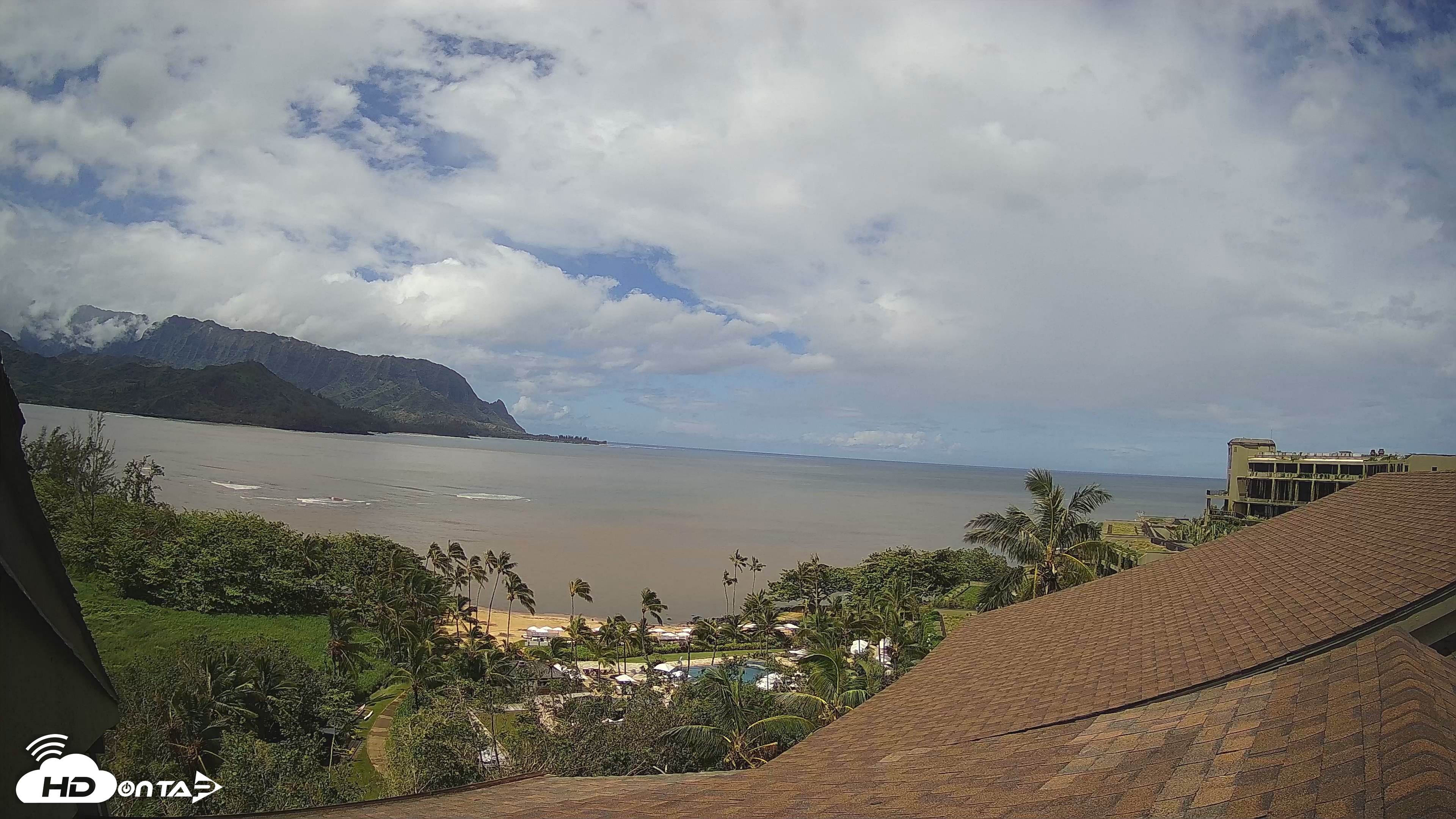 Snapshot of Hanalei Bay Resort - Kauai Hawaii Live Webcam taken Oct 1, 2026, 11:52am HST