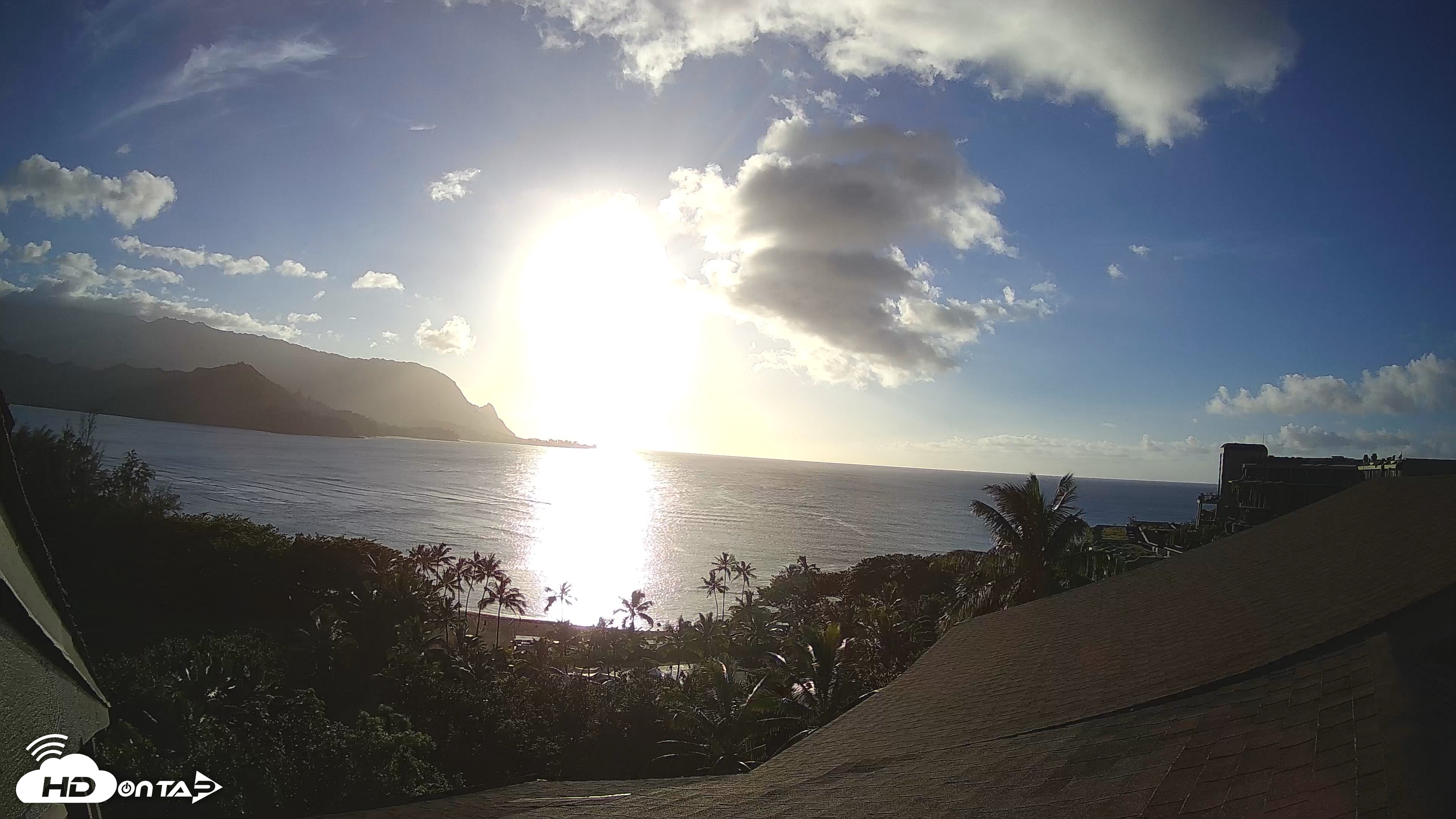 Snapshot of Hanalei Bay Resort - Kauai Hawaii Live Webcam taken Aug 25, 2026, 6:12pm HST