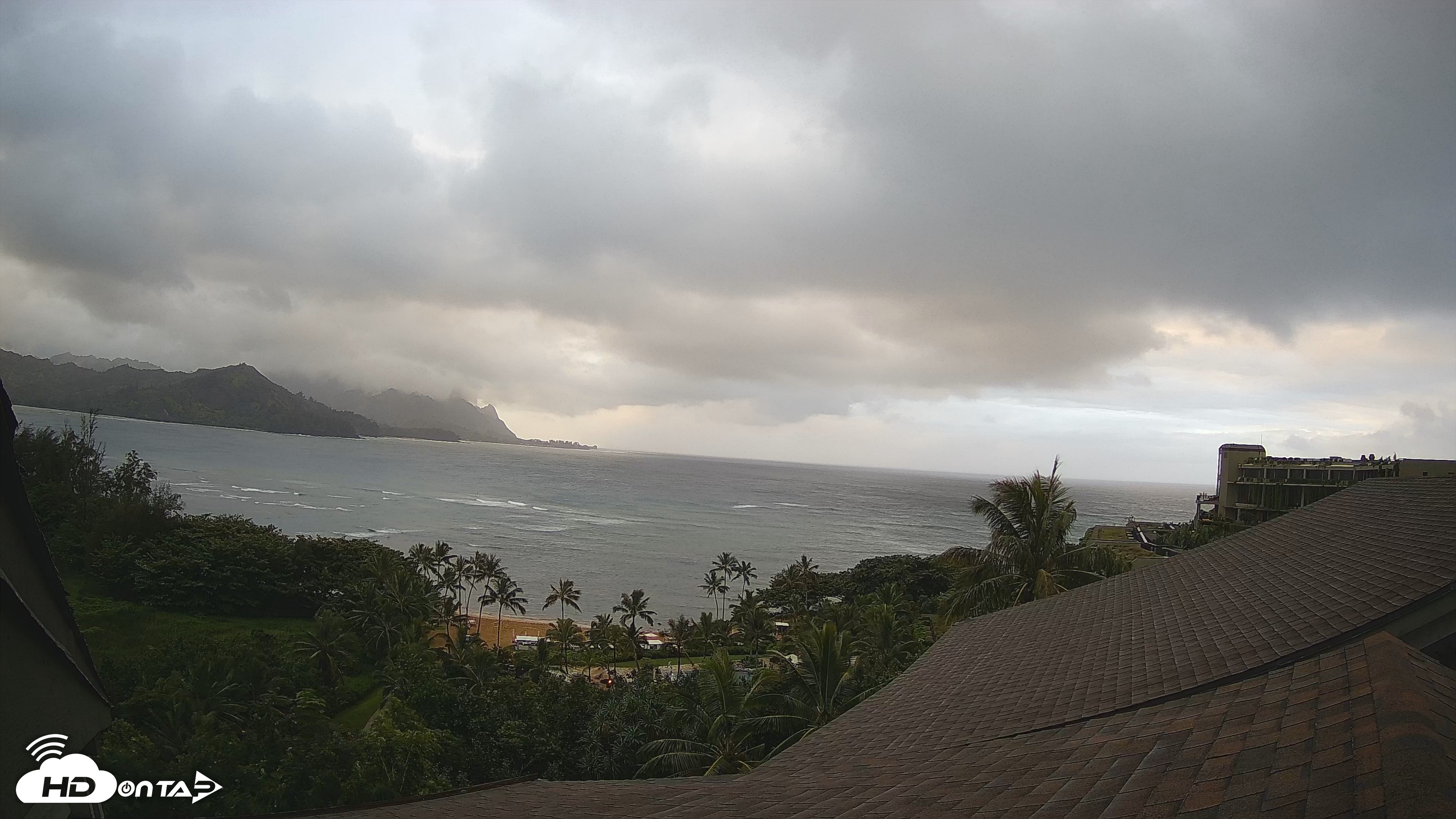 Snapshot of Hanalei Bay Resort - Kauai Hawaii Live Webcam taken Aug 15, 2026, 6:52pm HST