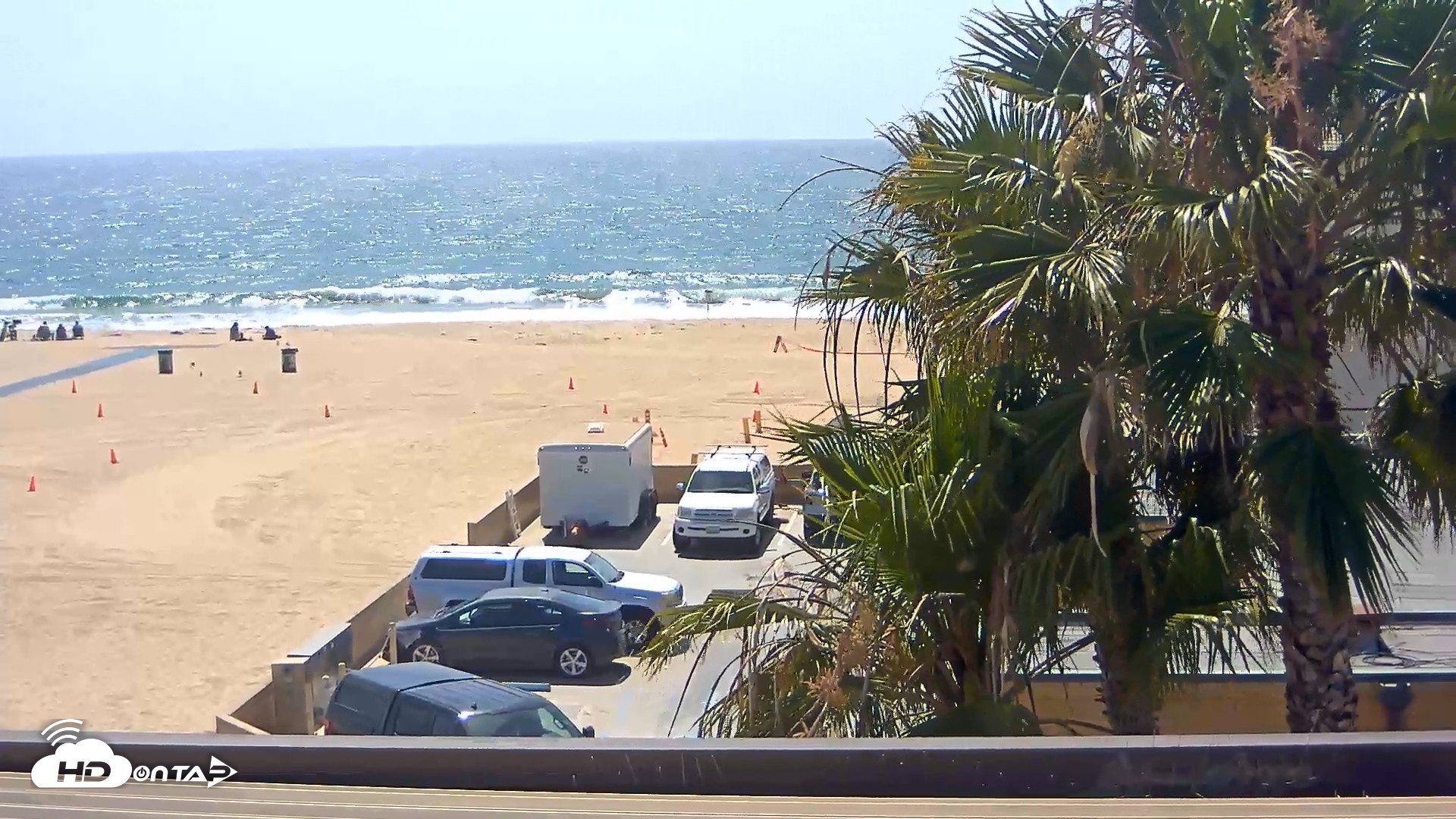Snapshot of Hermosa Beach Pier South Live Webcam taken Apr 30, 2026, 2:47pm PDT