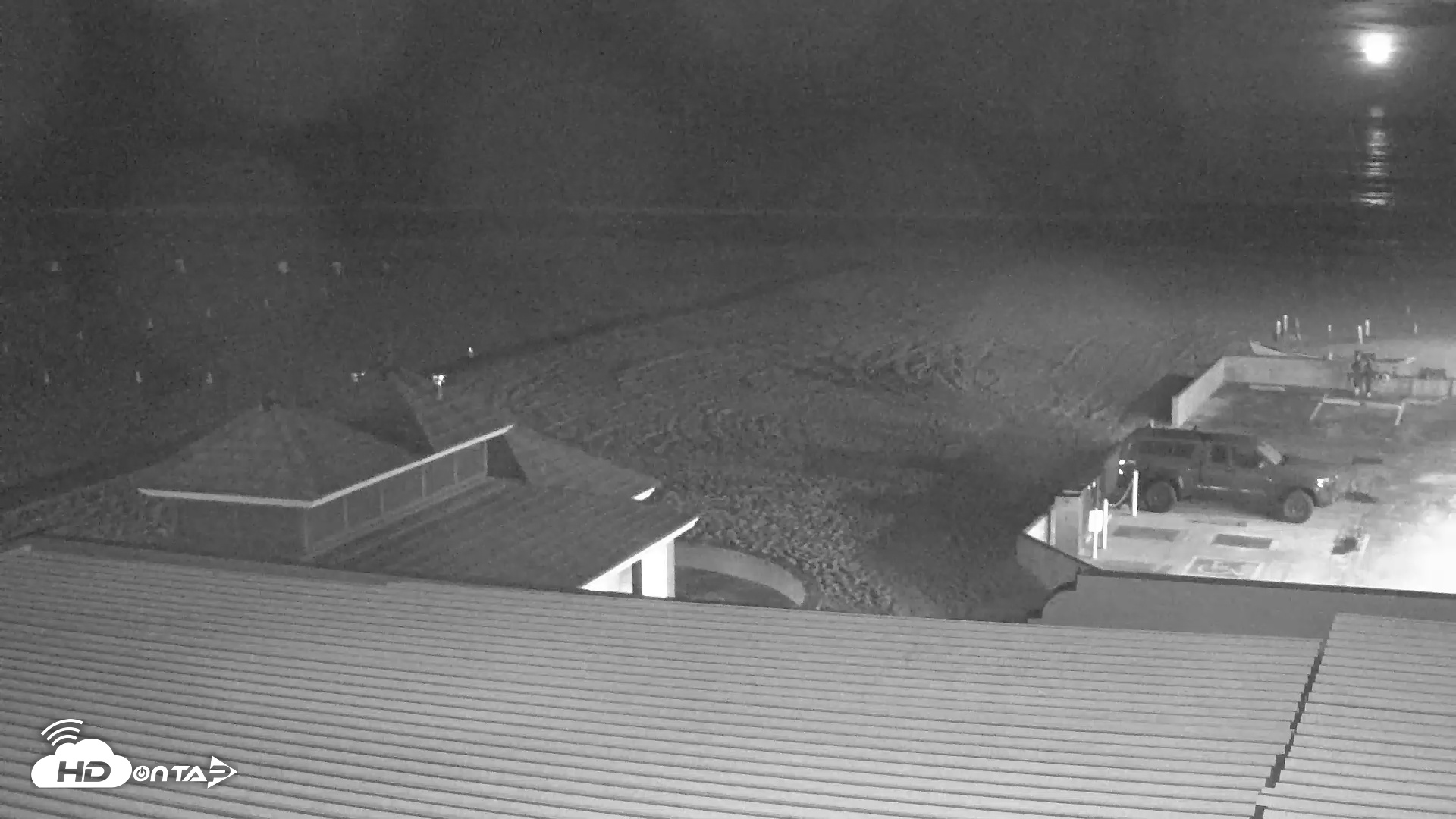 Snapshot of Hermosa Beach Pier South Live Webcam taken May 10, 2025, 4:27am PDT
