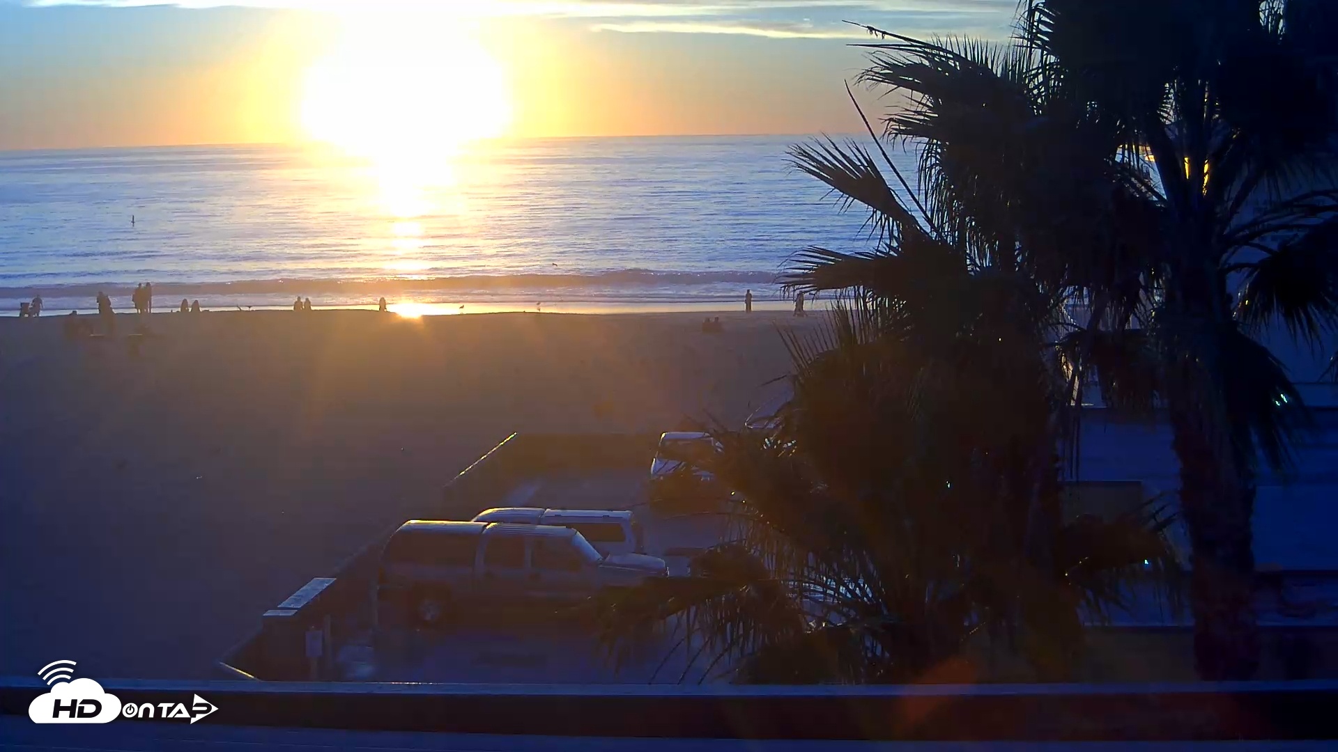 Snapshot of Hermosa Beach Pier South Live Webcam taken Jan 16, 2026, 5:05pm PST