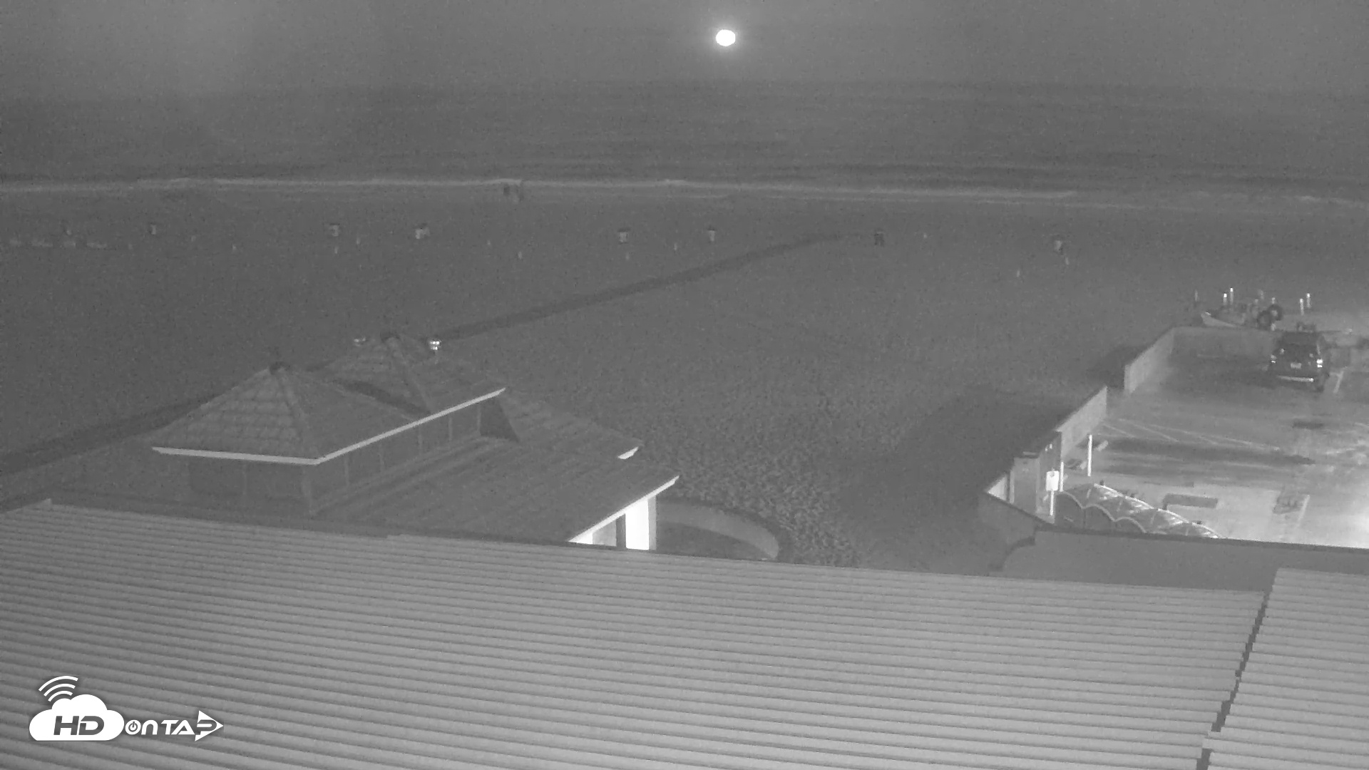 Snapshot of Hermosa Beach Pier South Live Webcam taken Jul 10, 2025, 5:12am PDT