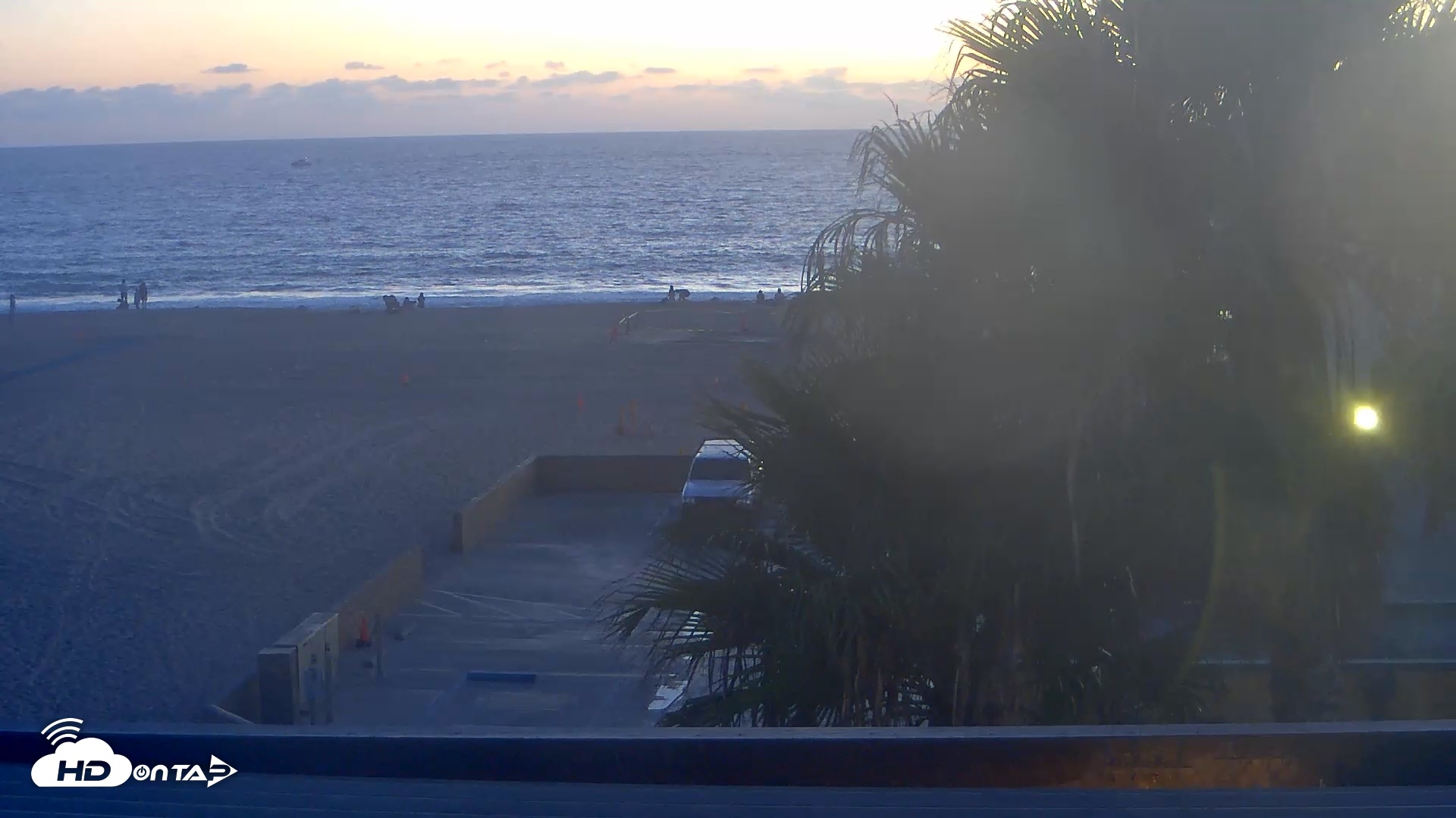 Snapshot of Hermosa Beach Pier South Live Webcam taken Sep 4, 2026, 7:34pm PDT