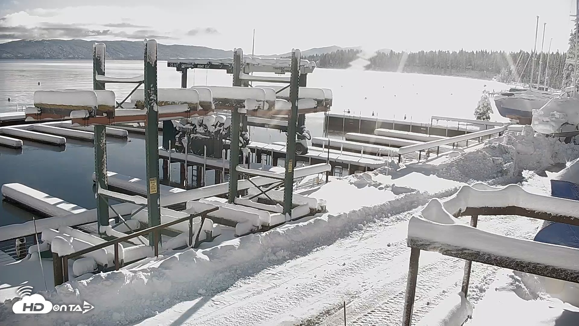 Snapshot of Obexer's Marina Lake Tahoe Live Webcam taken Dec 27, 2025, 8:57am PST