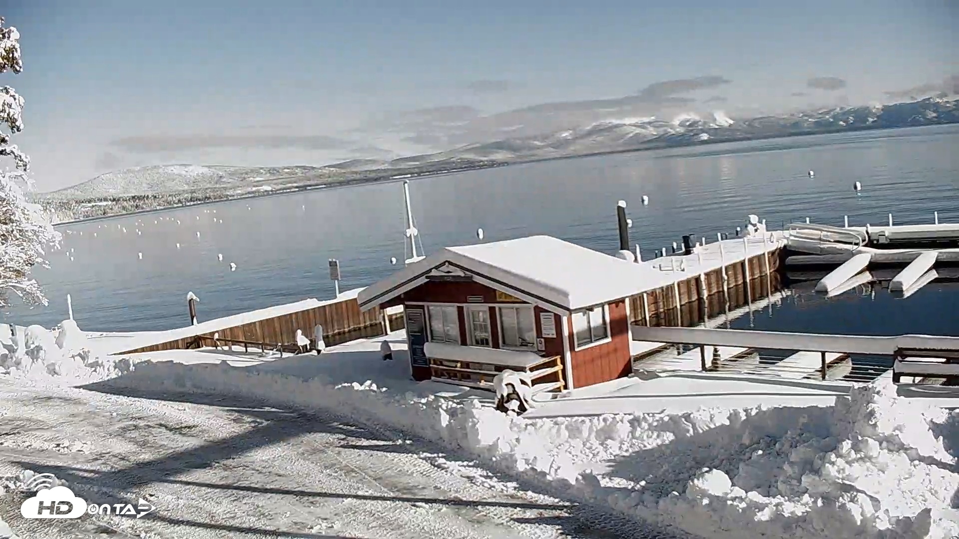 Snapshot of Obexer's Marina Lake Tahoe Live Webcam taken Dec 27, 2025, 8:57am PST