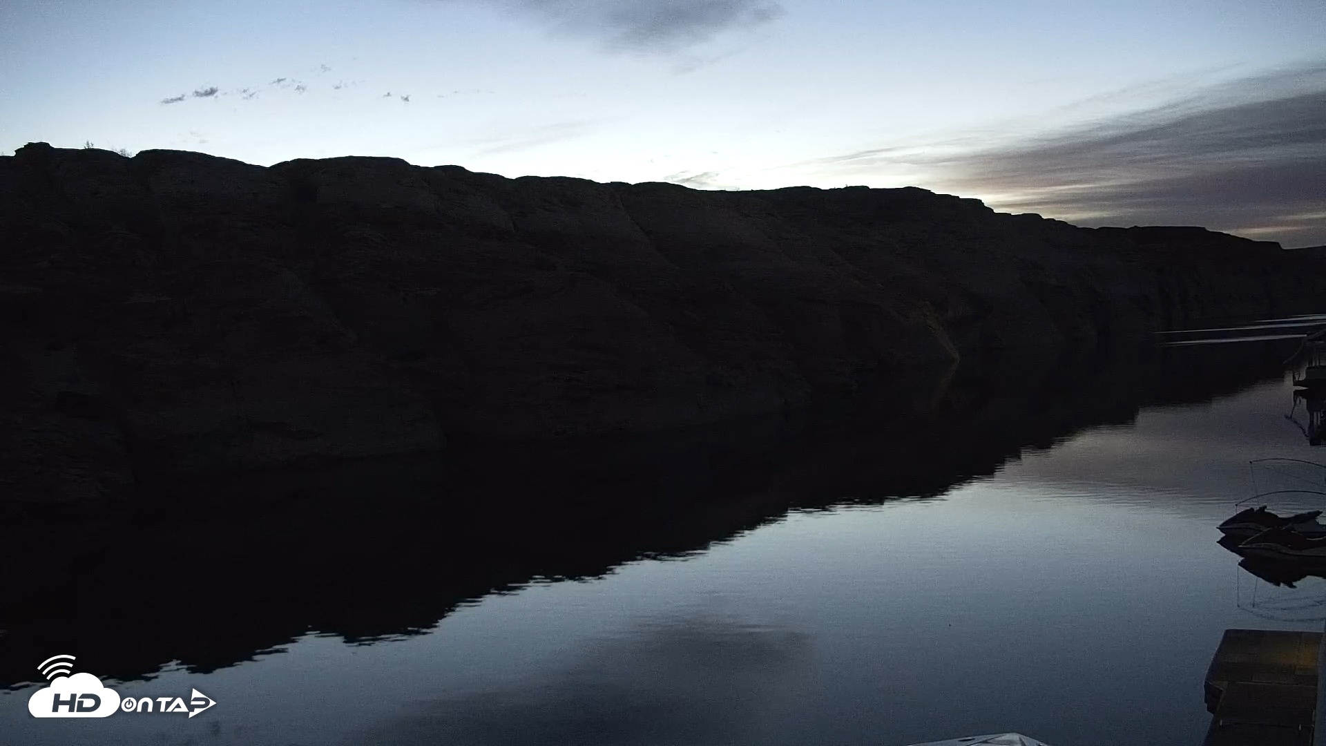 Snapshot of Lake Powell Antelope Point Marina Live Webcam taken Sep 27, 2026, 5:48am MST
