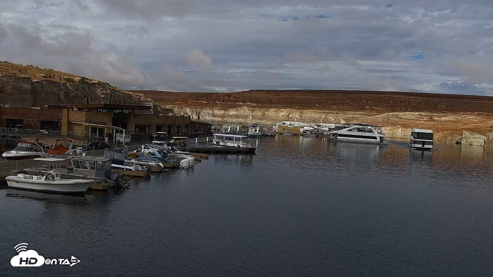 Snapshot of Lake Powell Antelope Point Marina Live Webcam taken Oct 21, 2026, 11:26am MST