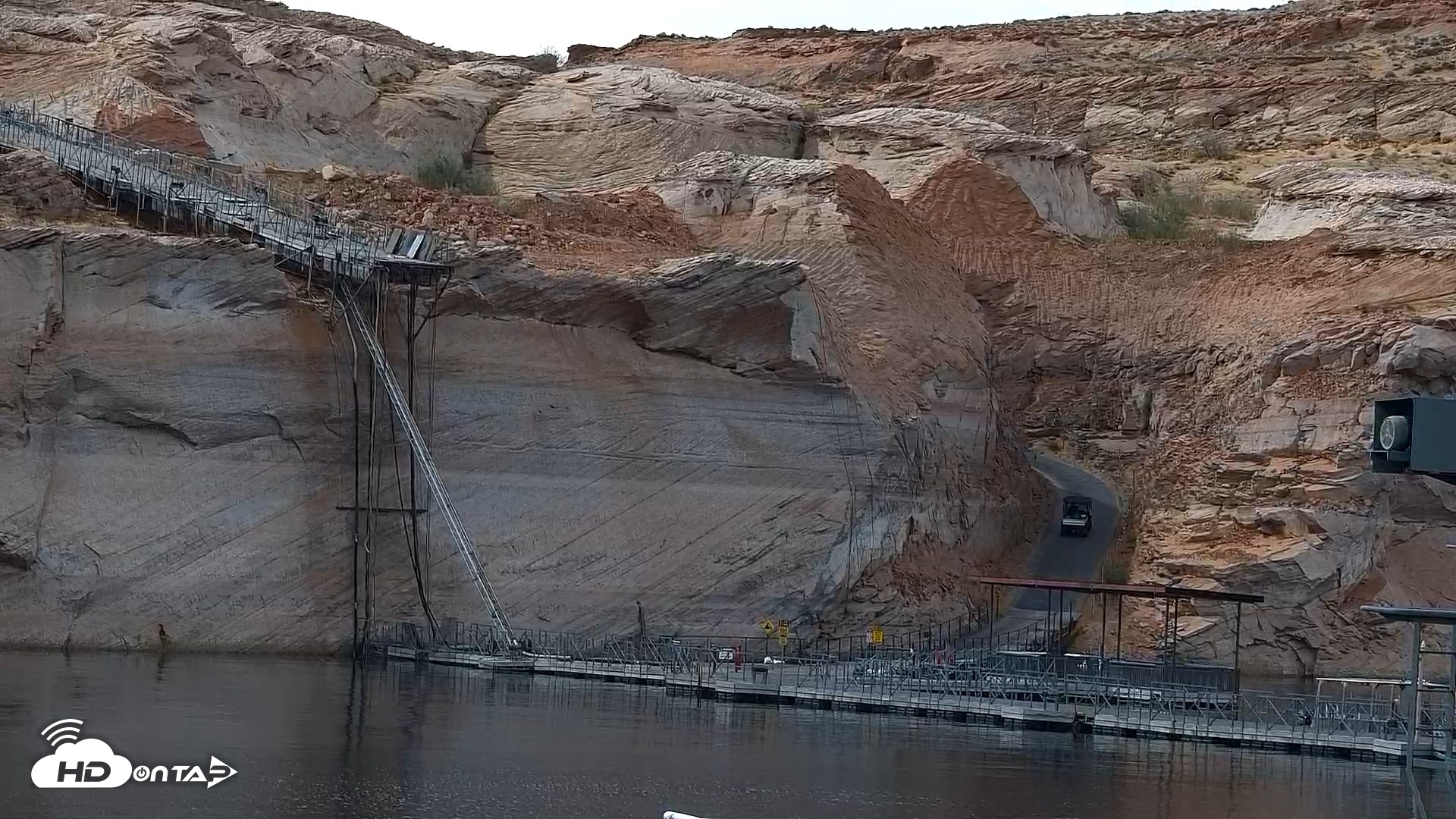 Snapshot of Lake Powell Antelope Point Marina Live Webcam taken Sep 29, 2026, 12:25pm MST