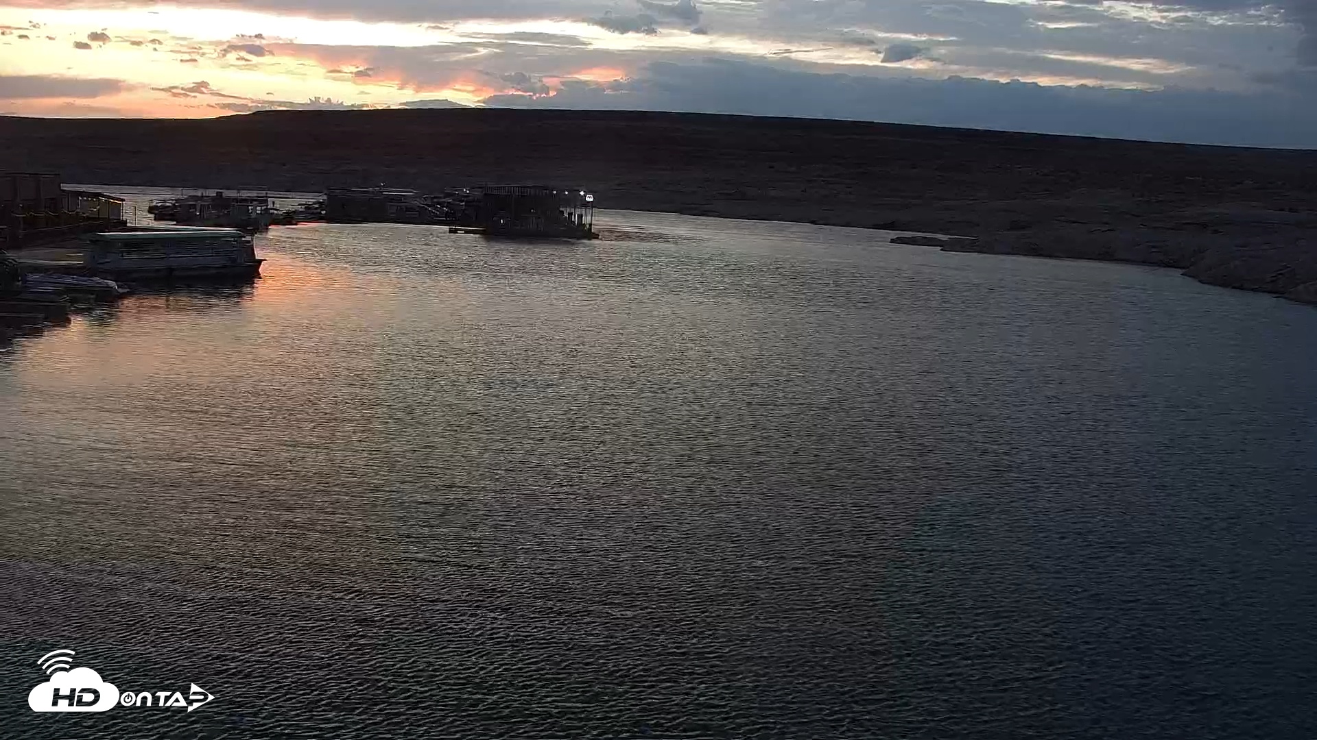 Snapshot of Lake Powell Antelope Point Marina Live Webcam taken Jul 16, 2025, 7:54pm MST