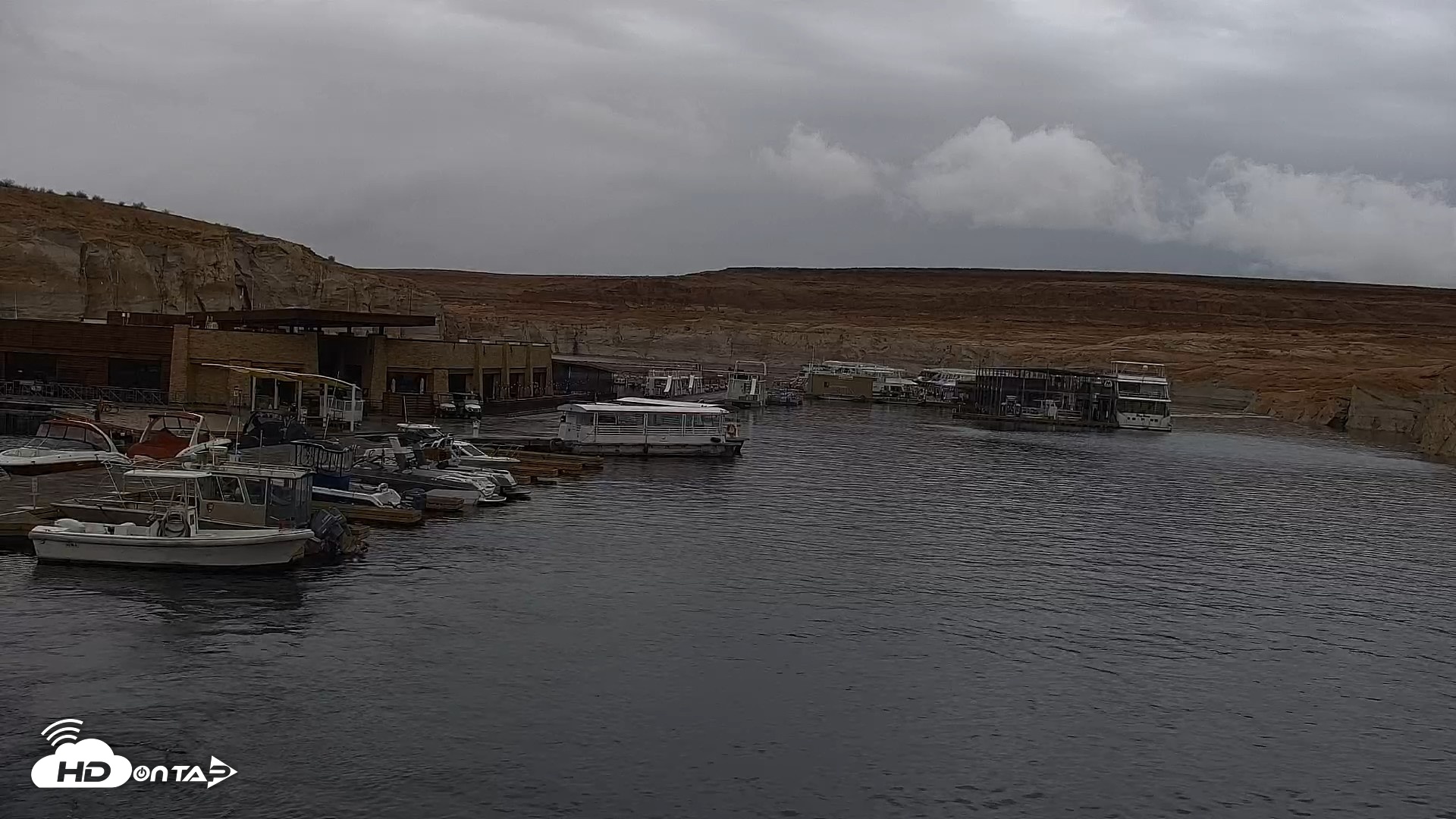 Snapshot of Lake Powell Antelope Point Marina Live Webcam taken Oct 13, 2026, 10:31am MST