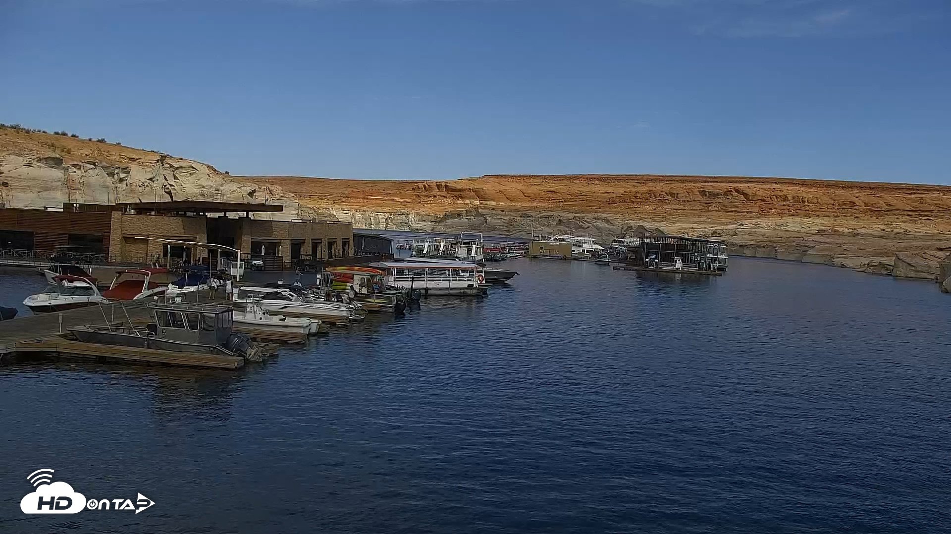 Snapshot of Lake Powell Antelope Point Marina Live Webcam taken Jun 7, 2026, 8:42am MST