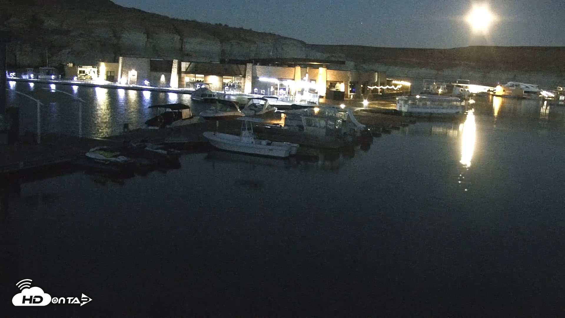 Snapshot of Lake Powell Antelope Point Marina Live Webcam taken Dec 4, 2025, 6:38am MST