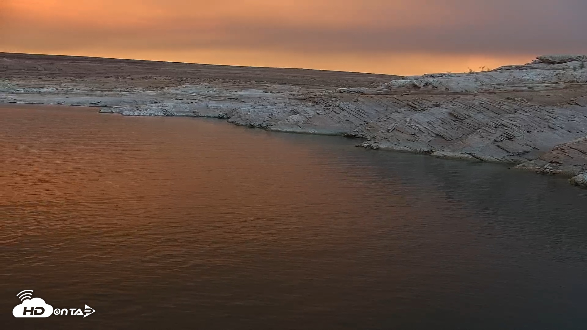 Snapshot of Lake Powell Antelope Point Marina Live Webcam taken Jul 27, 2025, 7:24pm MST