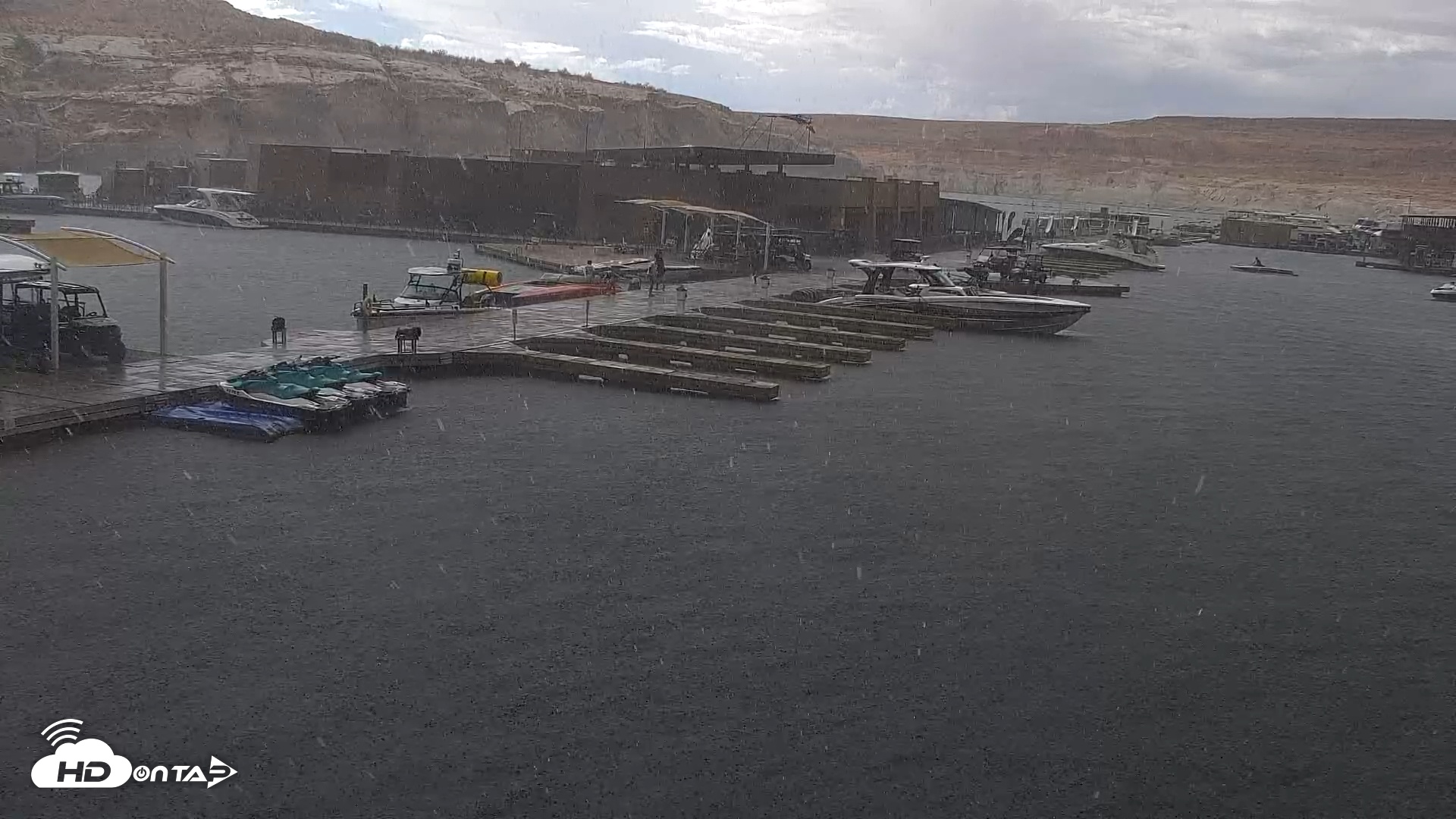 Snapshot of Lake Powell Antelope Point Marina Live Webcam taken Sep 19, 2025, 3:01pm MST