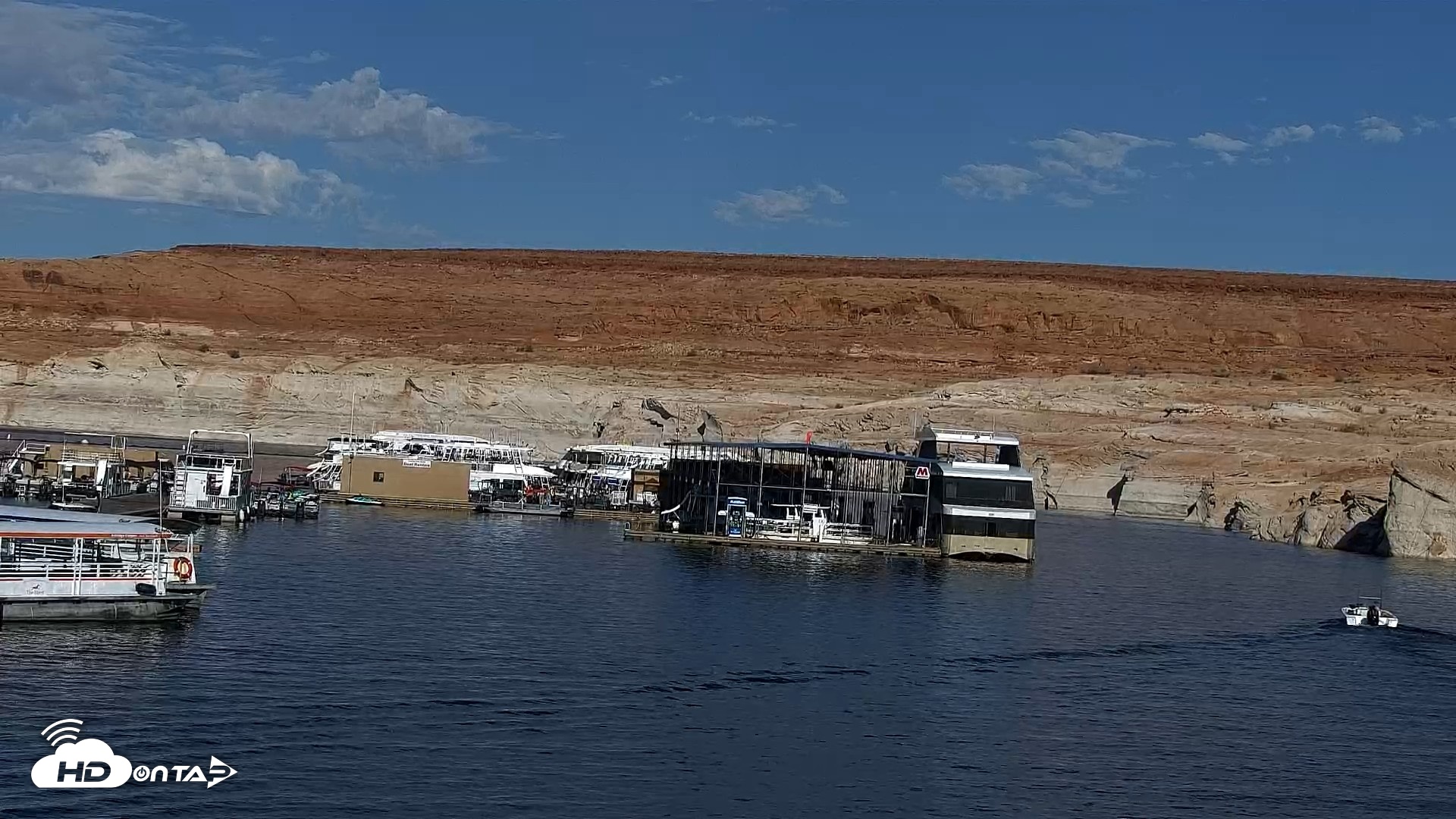 Snapshot of Lake Powell Antelope Point Marina Live Webcam taken Oct 9, 2026, 9:00am MST