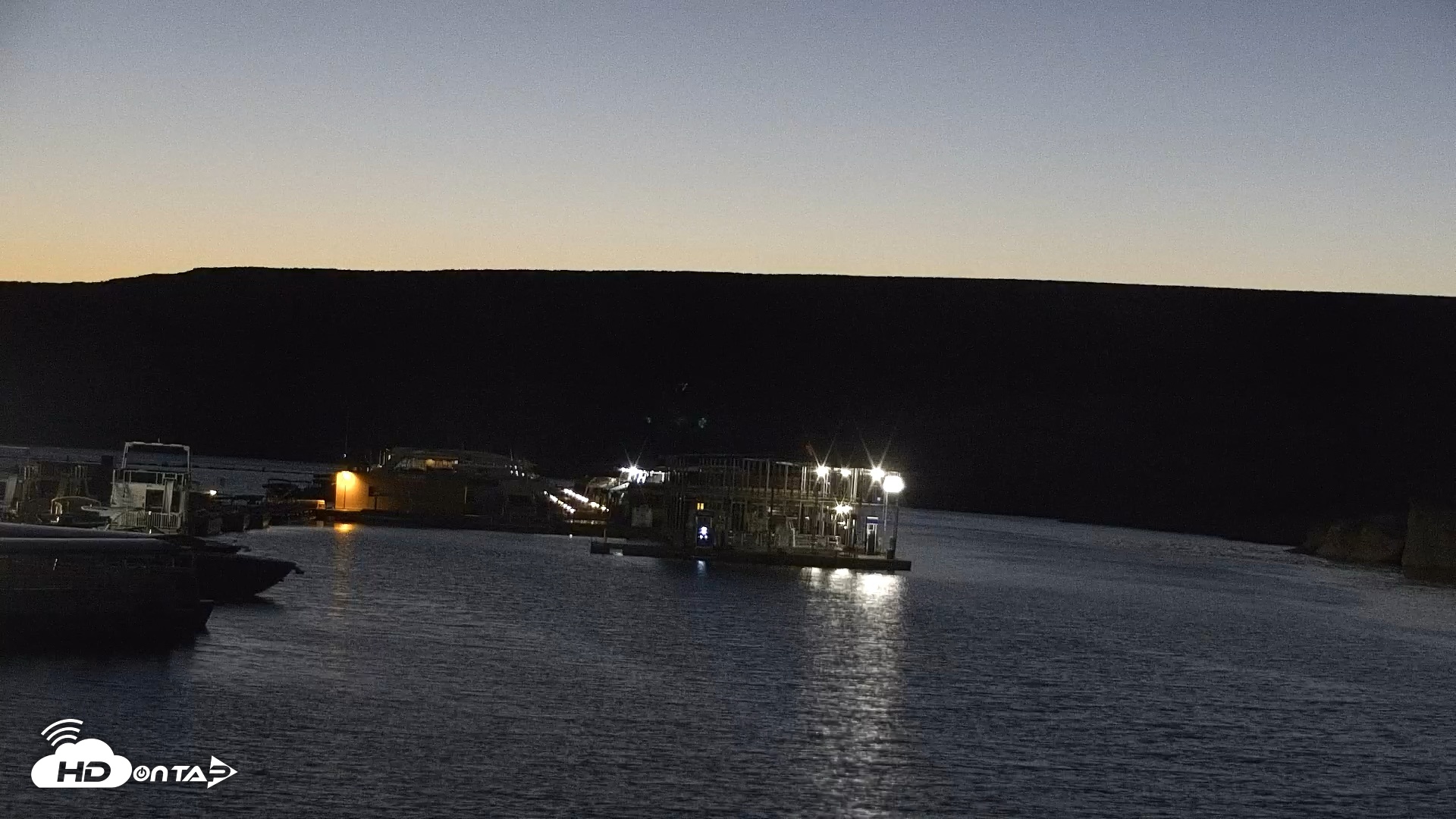 Snapshot of Lake Powell Antelope Point Marina Live Webcam taken Jun 4, 2026, 8:29pm MST