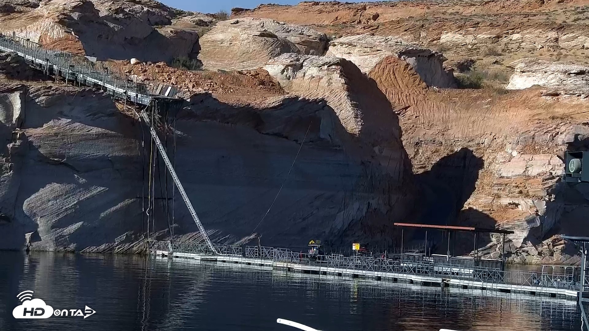 Snapshot of Lake Powell Antelope Point Marina Live Webcam taken Oct 9, 2026, 9:01am MST