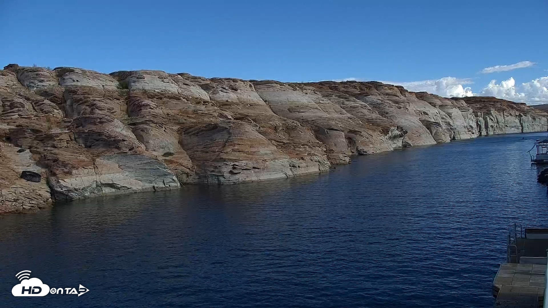 Snapshot of Lake Powell Antelope Point Marina Live Webcam taken Oct 19, 2026, 2:12pm MST