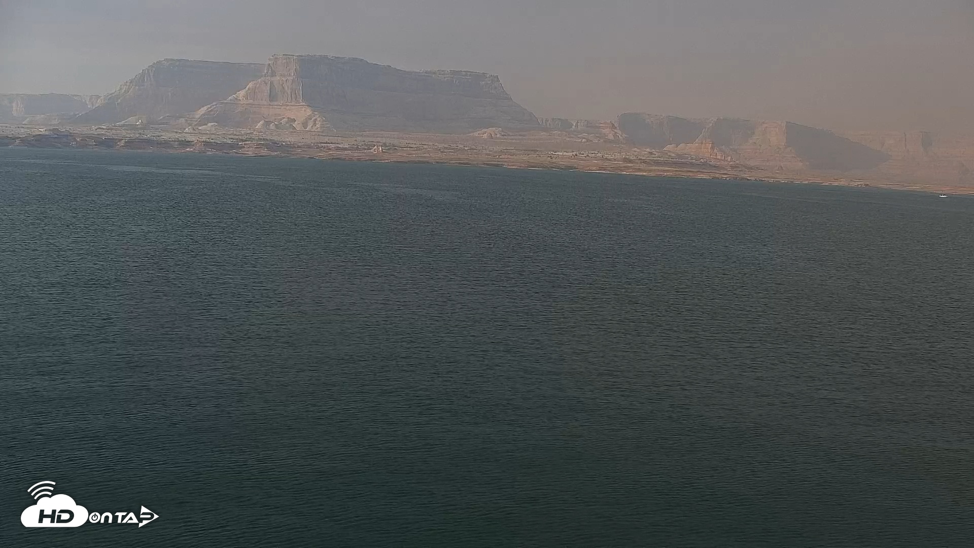 Snapshot of Lake Powell Antelope Point Marina Live Webcam taken Jul 23, 2025, 6:49pm MST
