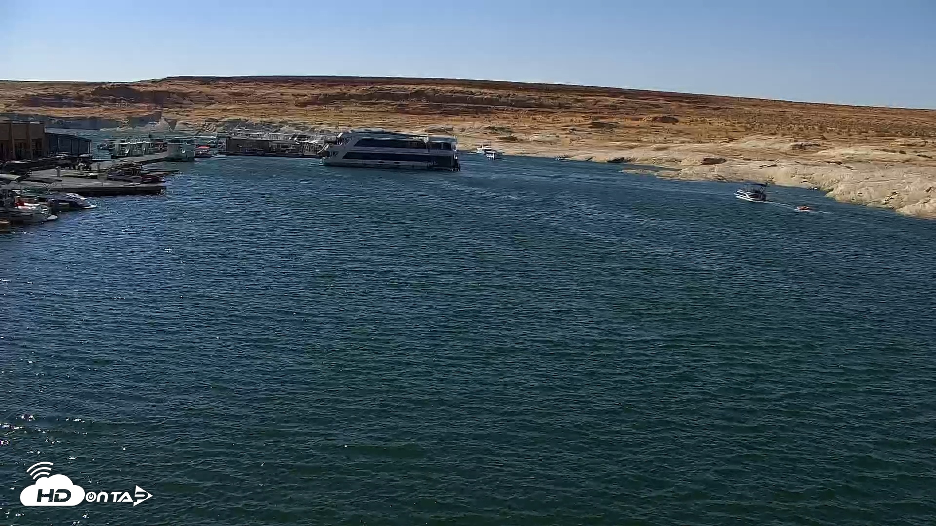 Snapshot of Lake Powell Antelope Point Marina Live Webcam taken Jul 10, 2025, 3:48pm MST
