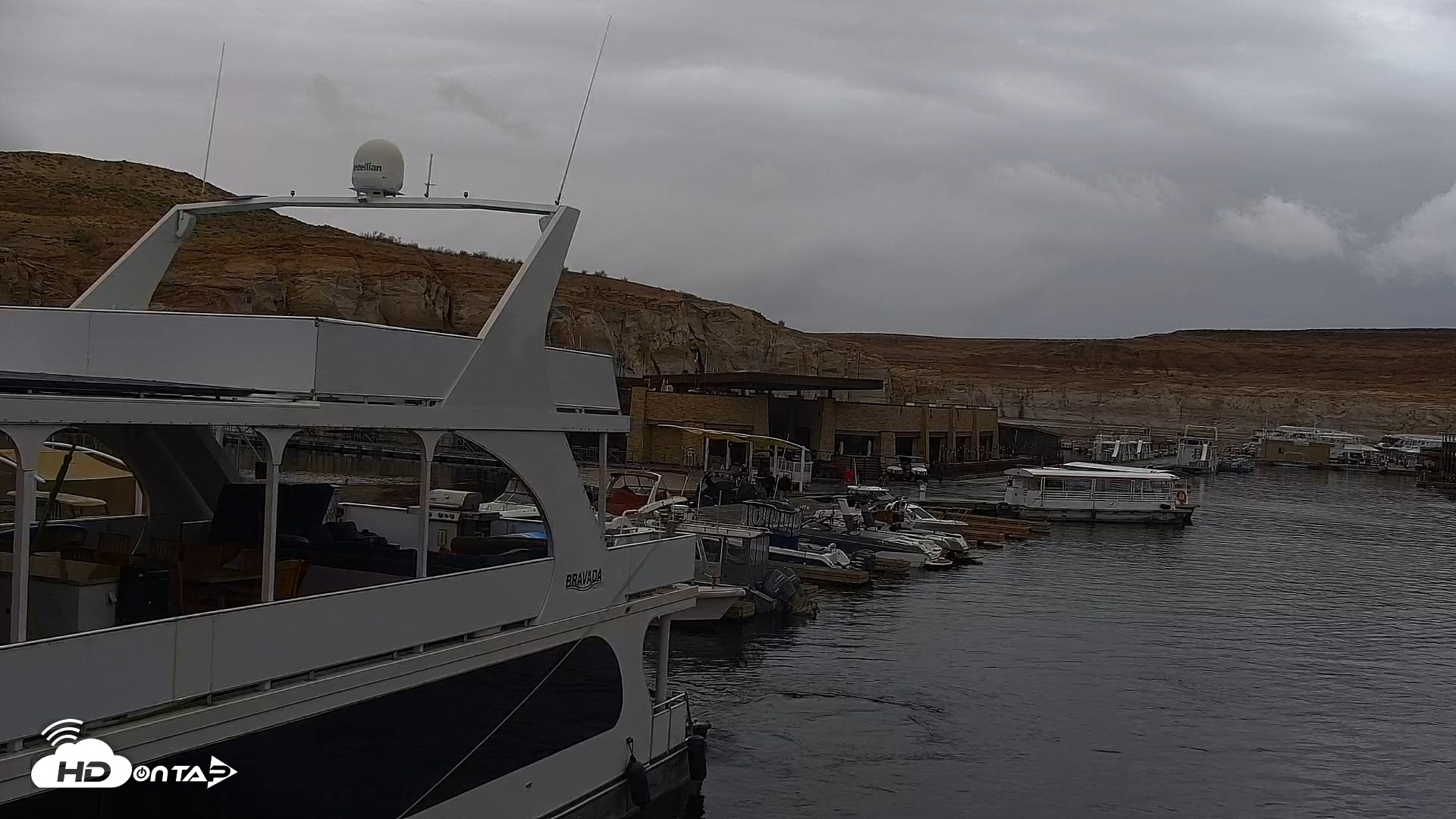 Snapshot of Lake Powell Antelope Point Marina Live Webcam taken Oct 13, 2026, 10:30am MST