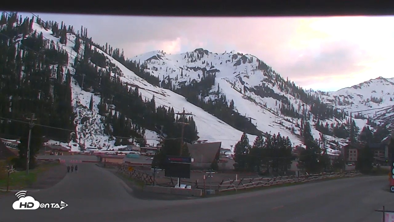 Snapshot of Palisades Tahoe KT-22 Live Webcam taken May 2, 2025, 7:35pm PDT