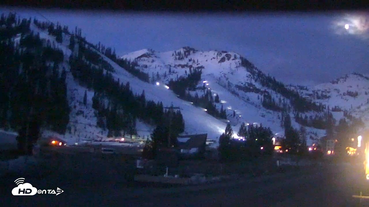 Snapshot of Palisades Tahoe KT-22 Live Webcam taken Mar 6, 2026, 5:53am PST