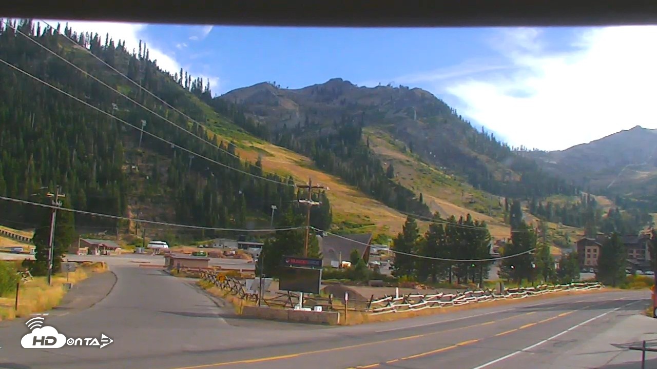 Snapshot of Palisades Tahoe KT-22 Live Webcam taken Aug 17, 2026, 5:45pm PDT