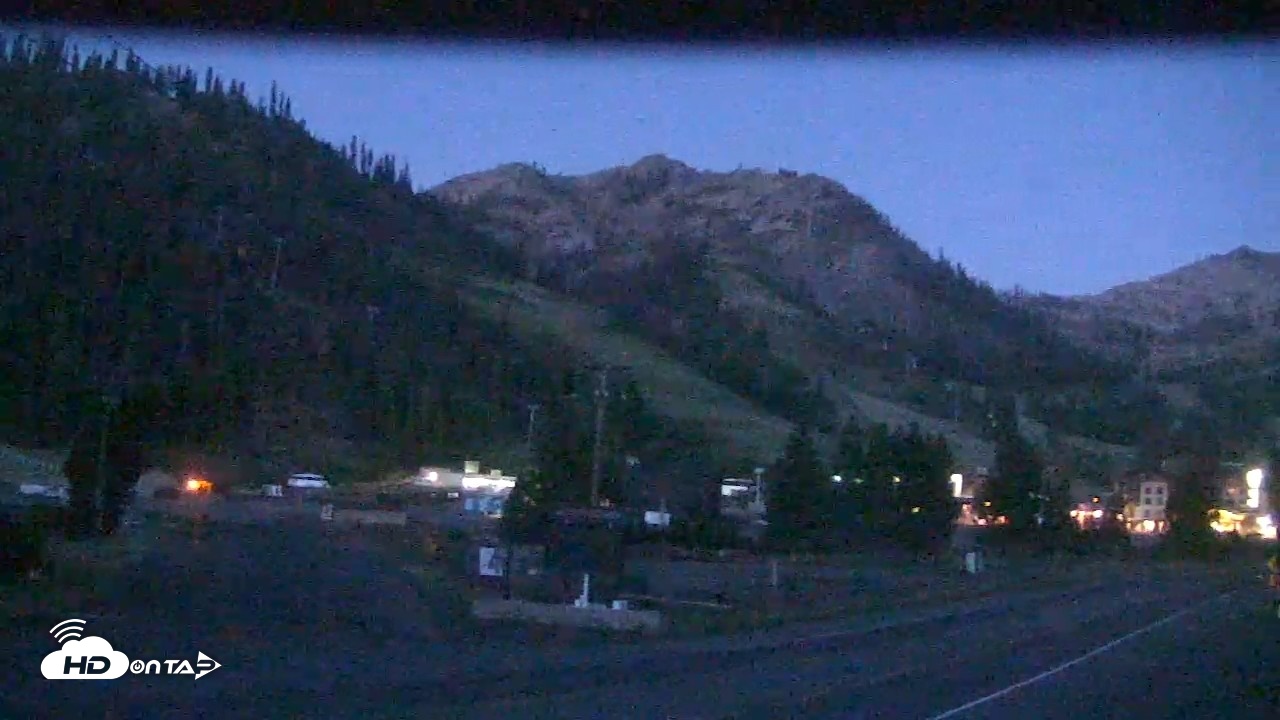 Snapshot of Palisades Tahoe KT-22 Live Webcam taken Jul 22, 2026, 5:15am PDT