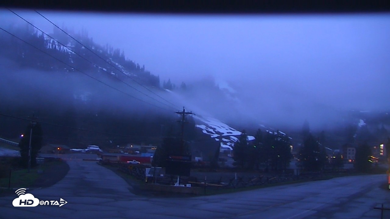 Snapshot of Palisades Tahoe KT-22 Live Webcam taken May 5, 2026, 5:47am PDT