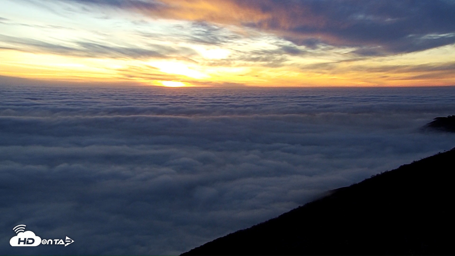 Snapshot of Big Sur's Post Ranch Inn Live Webcam taken Nov 10, 2025, 5:10pm PST