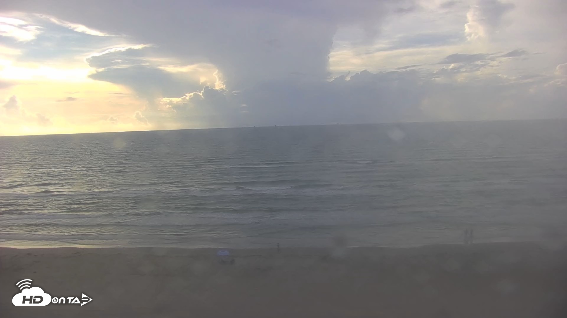 Snapshot of Gulf Shores - Port Aransas Live Beach Cam taken Sep 17, 2026, 8:40am CDT